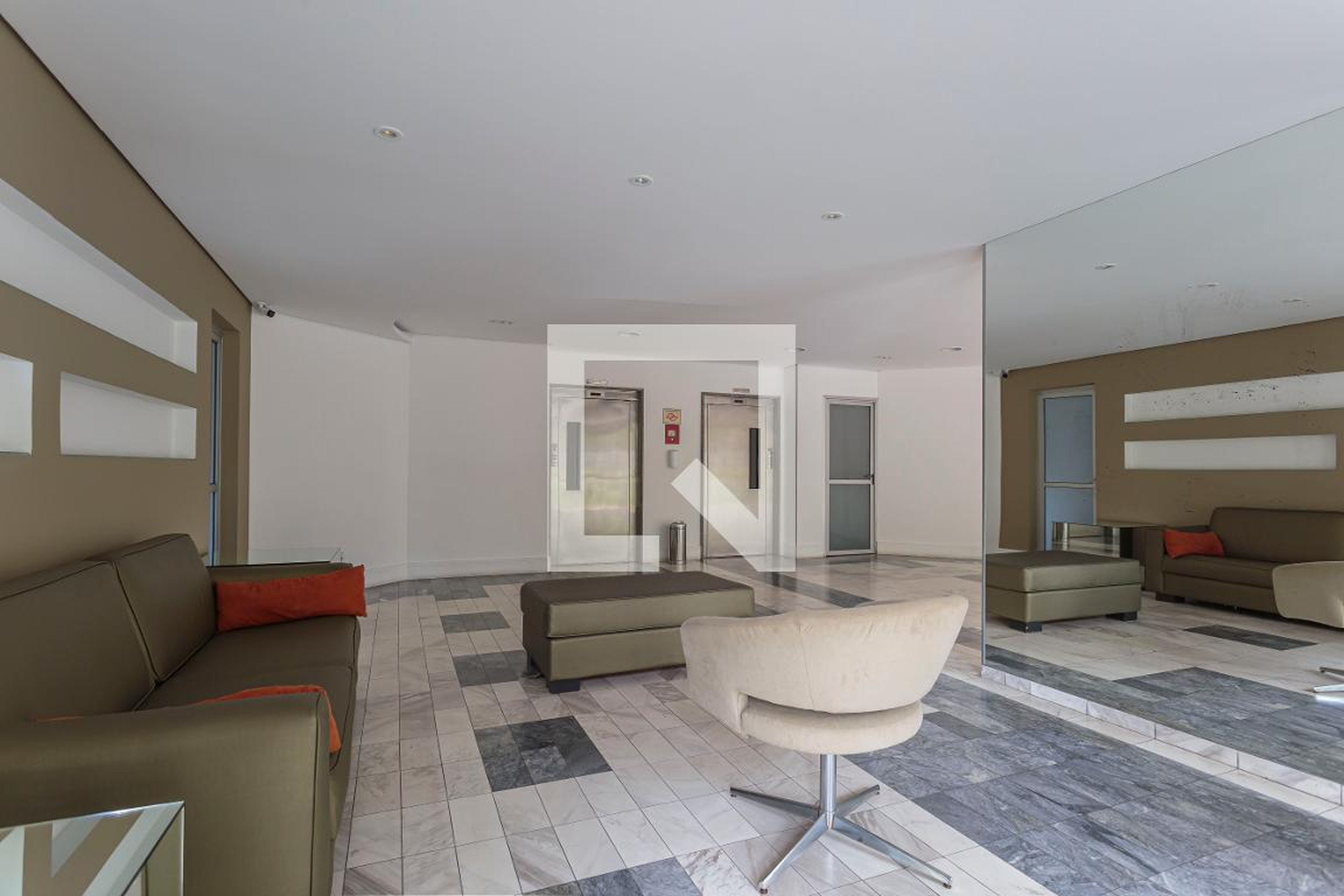 Hall social - Maison André Courreges