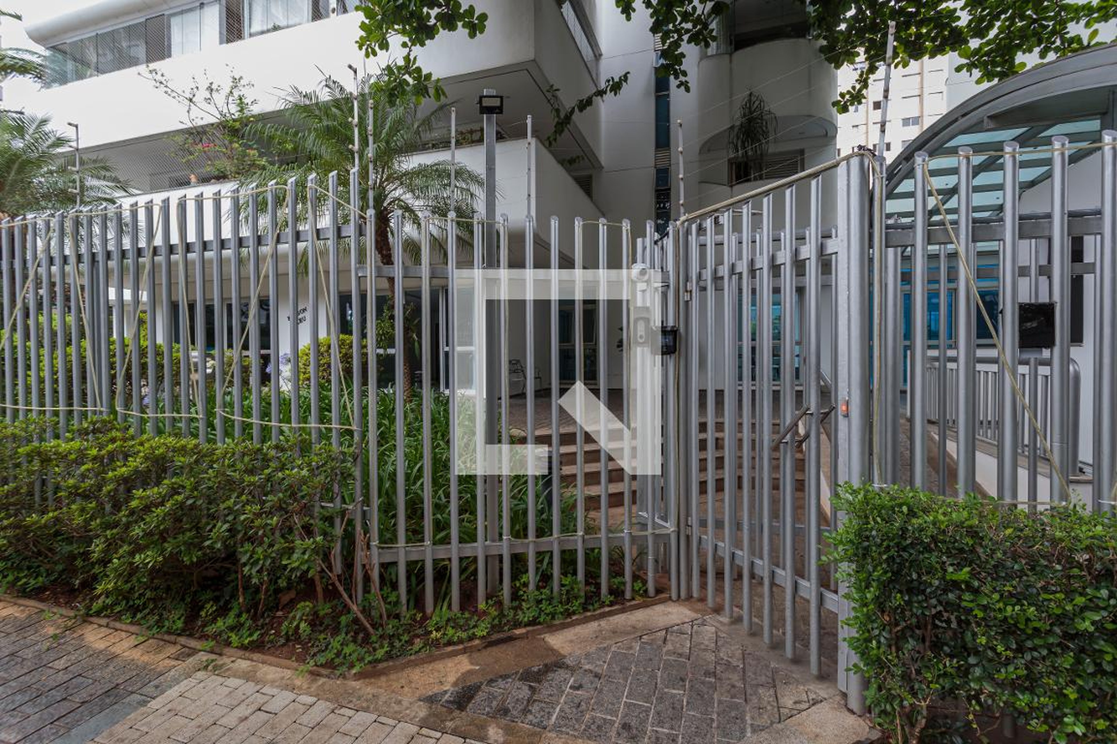 Fachada Condomínio Maison André Courreges