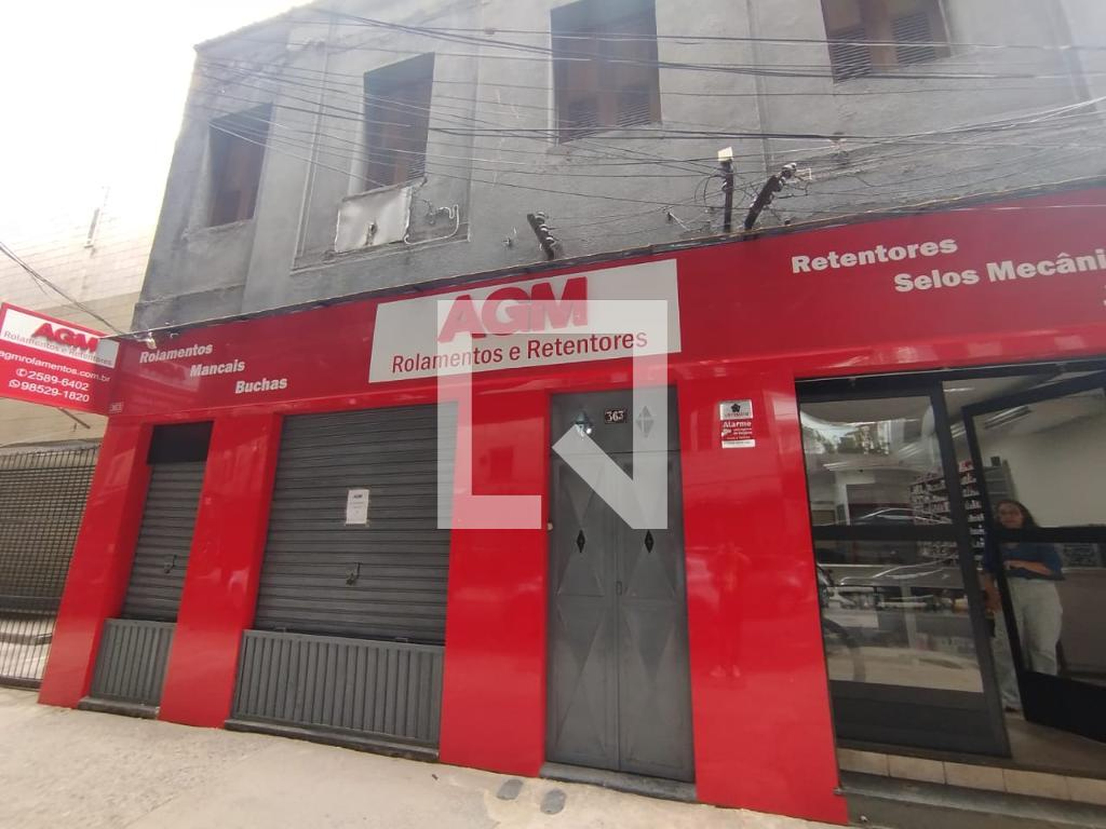 Fachada Condomínio em Rua Figueira de Melo, 363