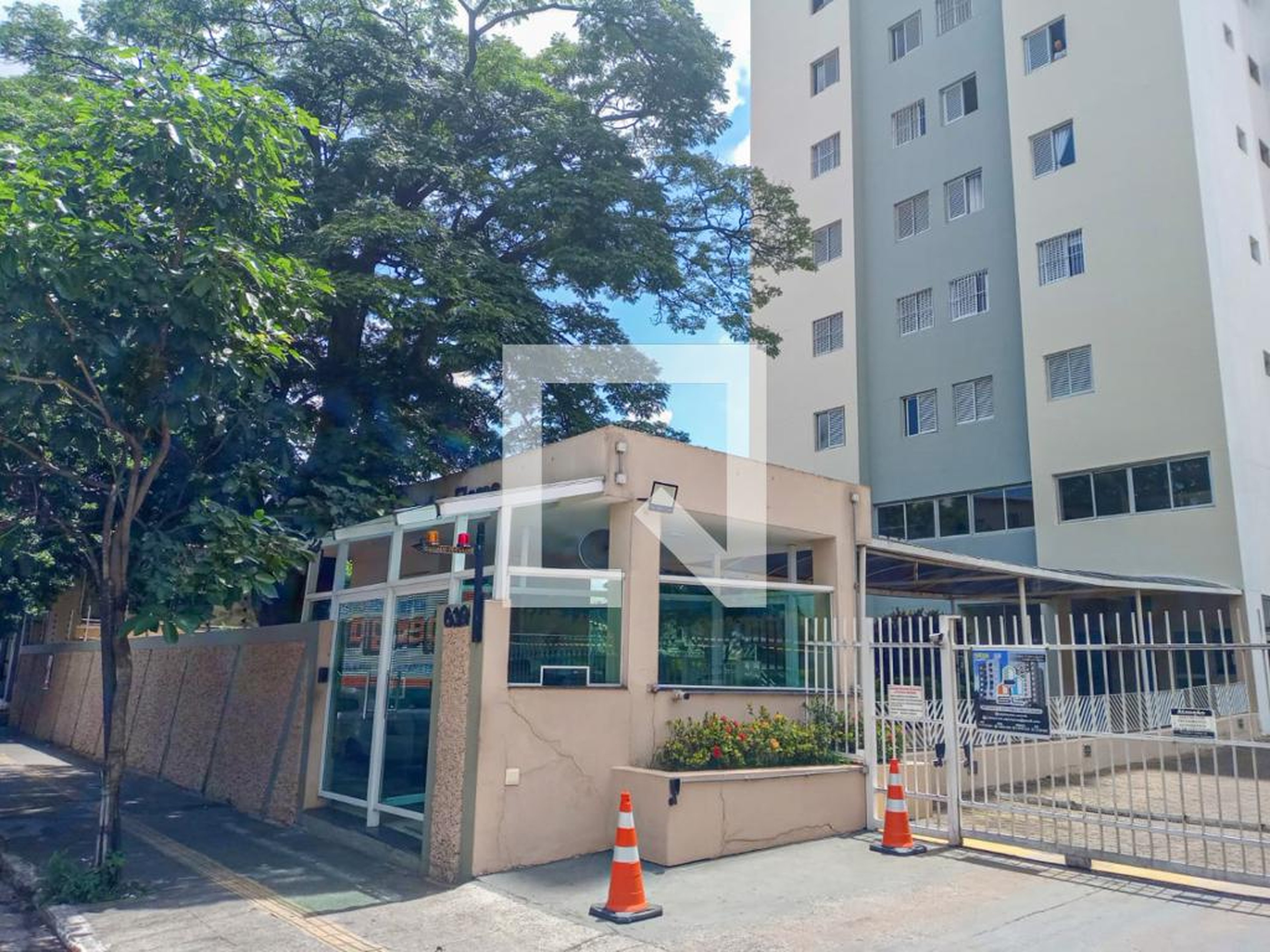 Fachada Condomínio Praça das Flores