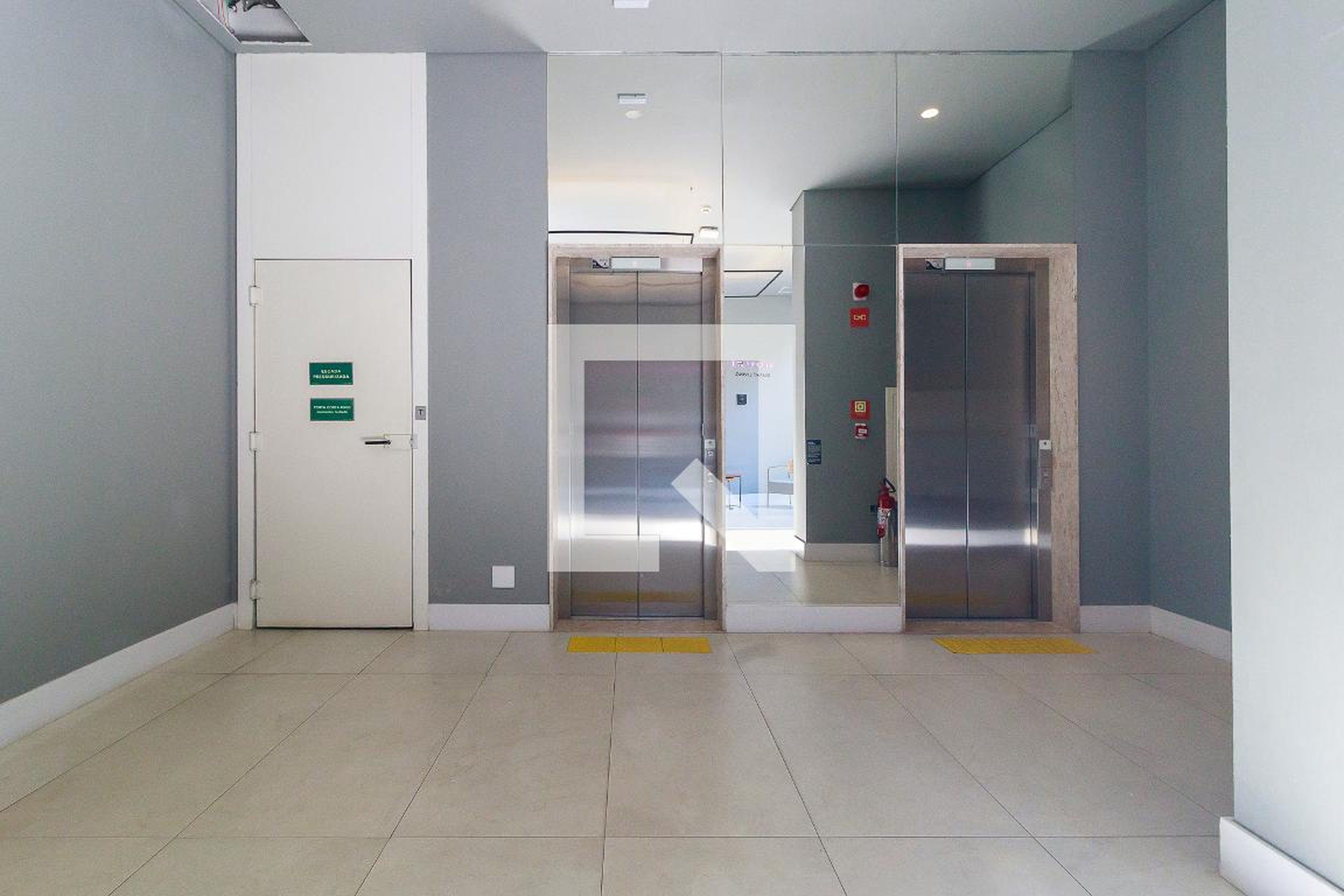 Hall Social - 