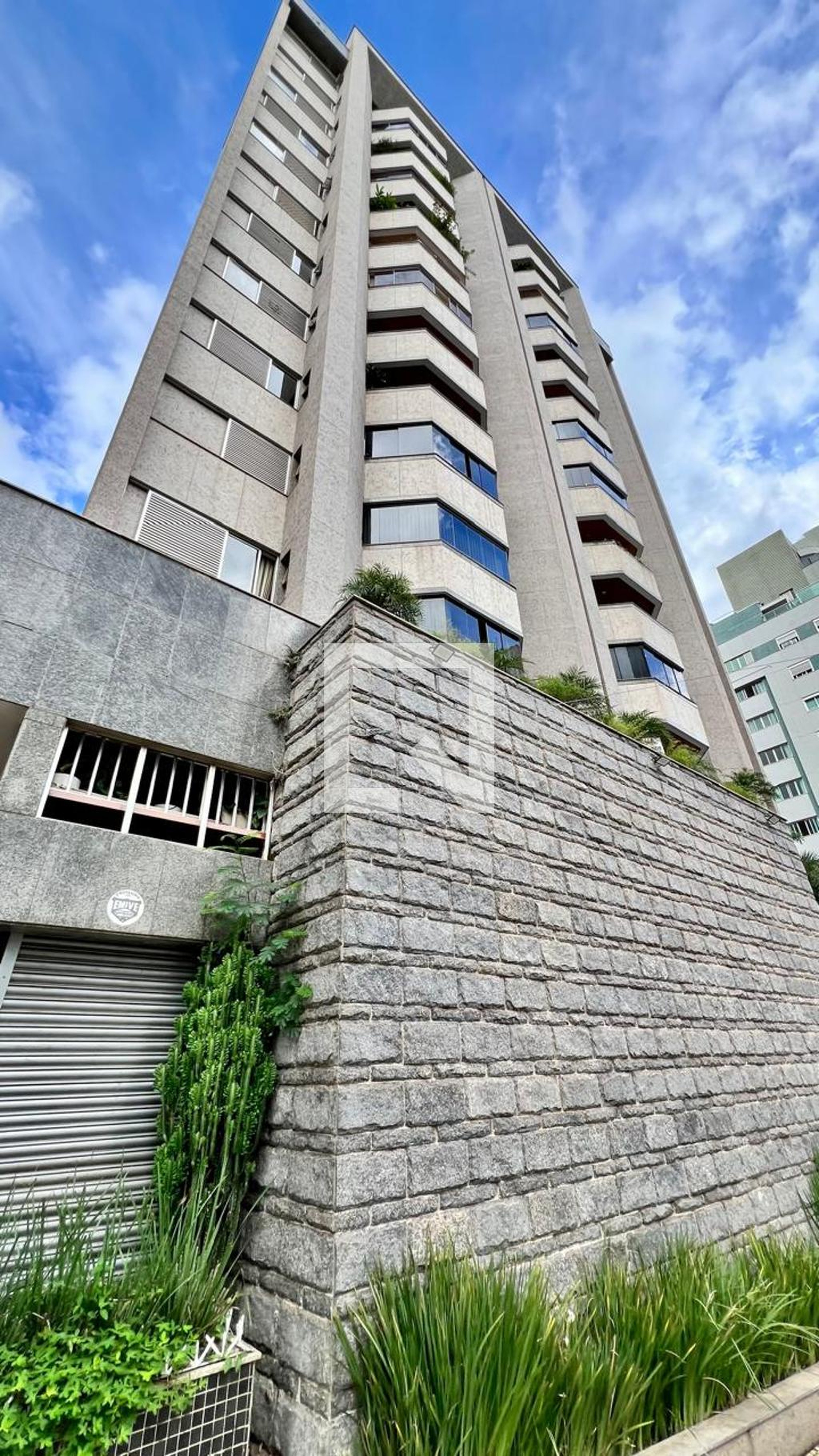 Fachada Edifício Trombetas