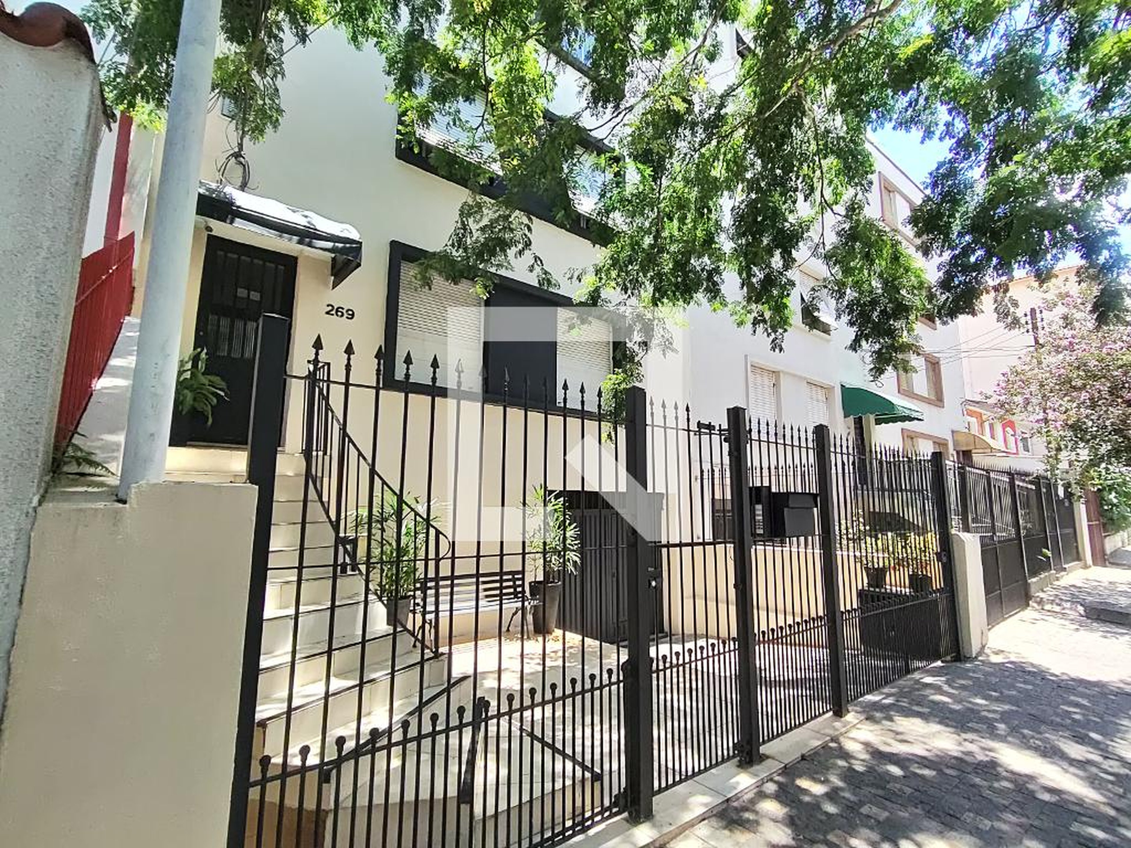 Fachada Condomínio Tamoio