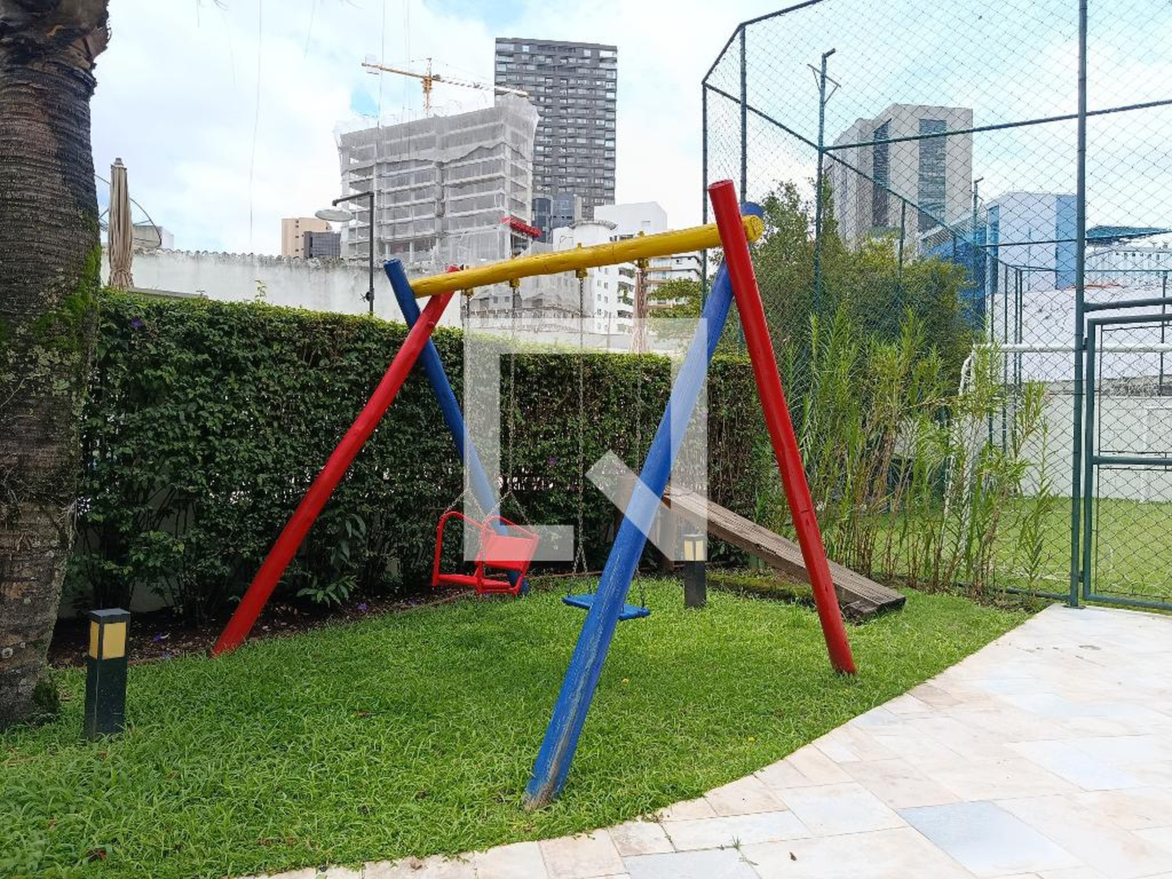 Playground - Two Pinheiros