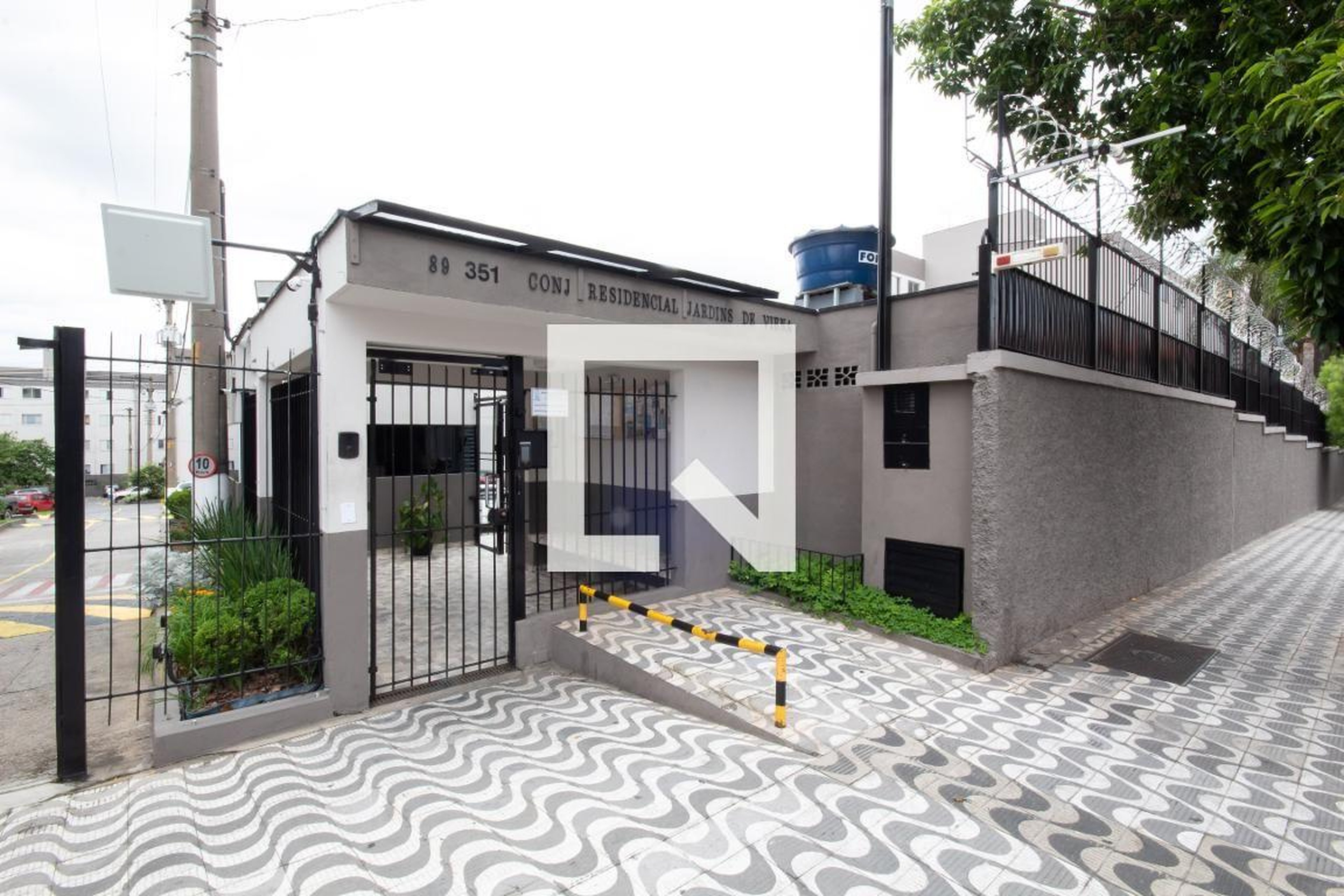 Fachada Condomínio Conjunto Residencial Jardins de Viena