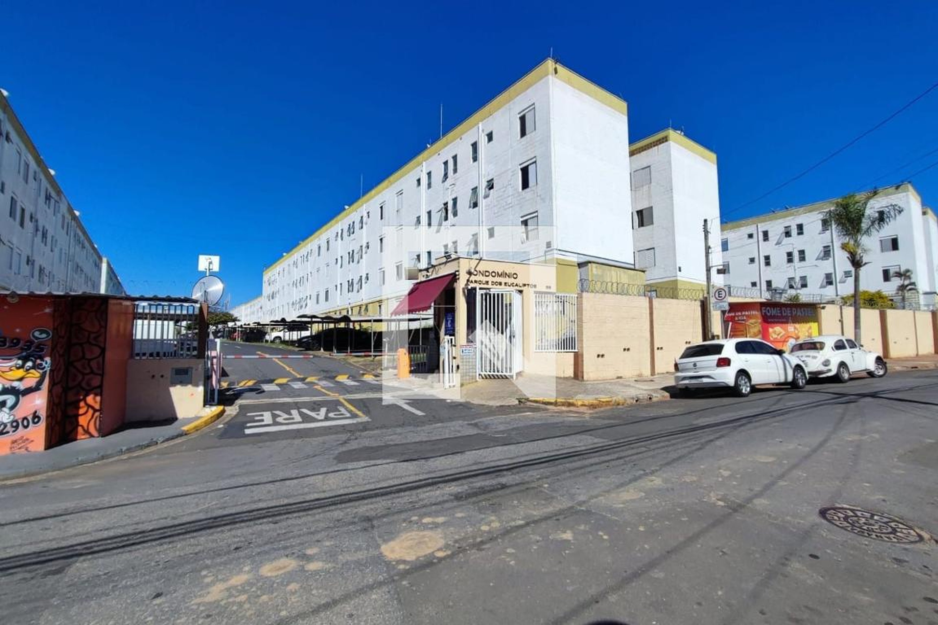 Fachada do Condomínio Condomínio Parque dos Eucaliptos
