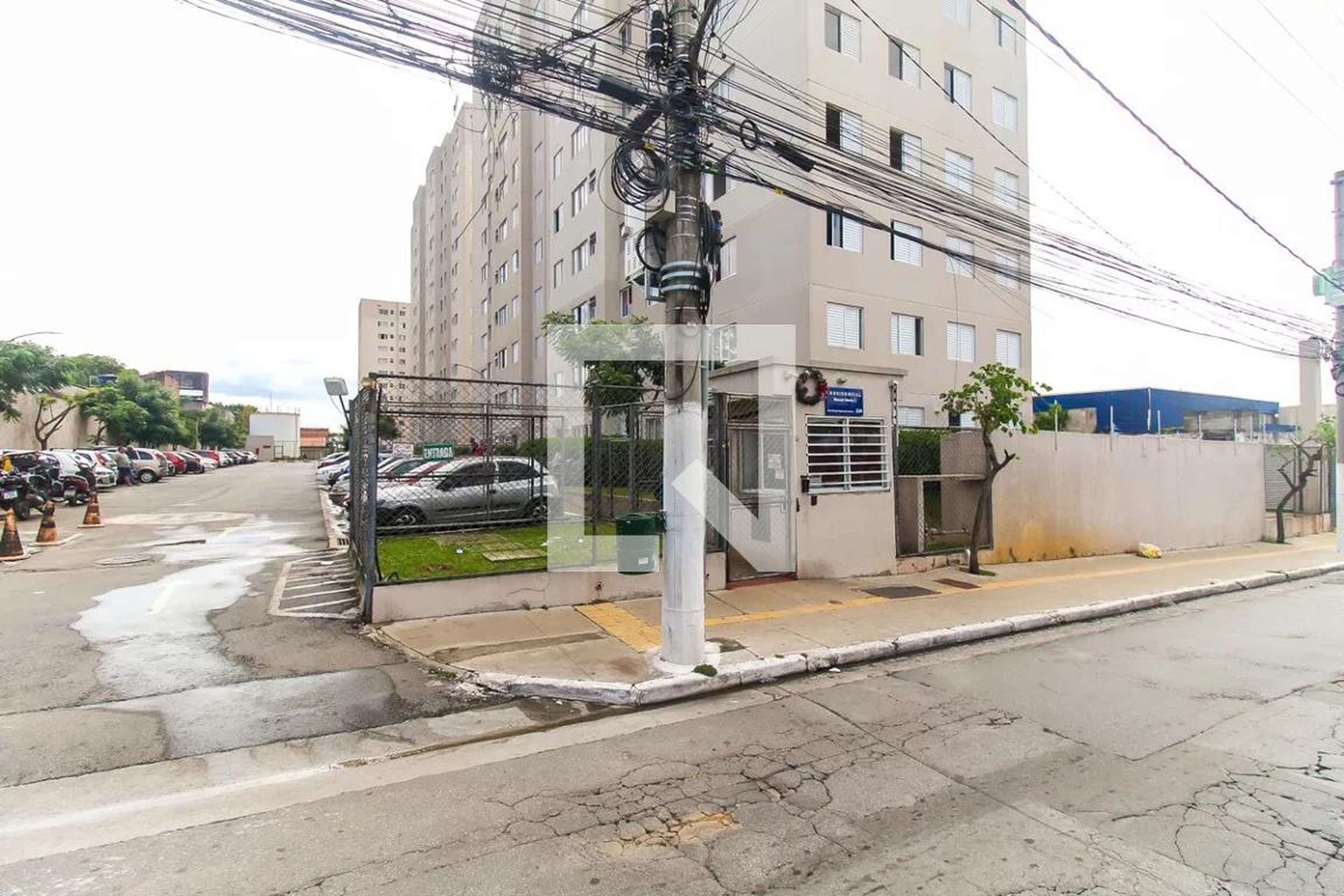 Fachada Condomínio em Rua Manuel Bueno da Fonseca, 220