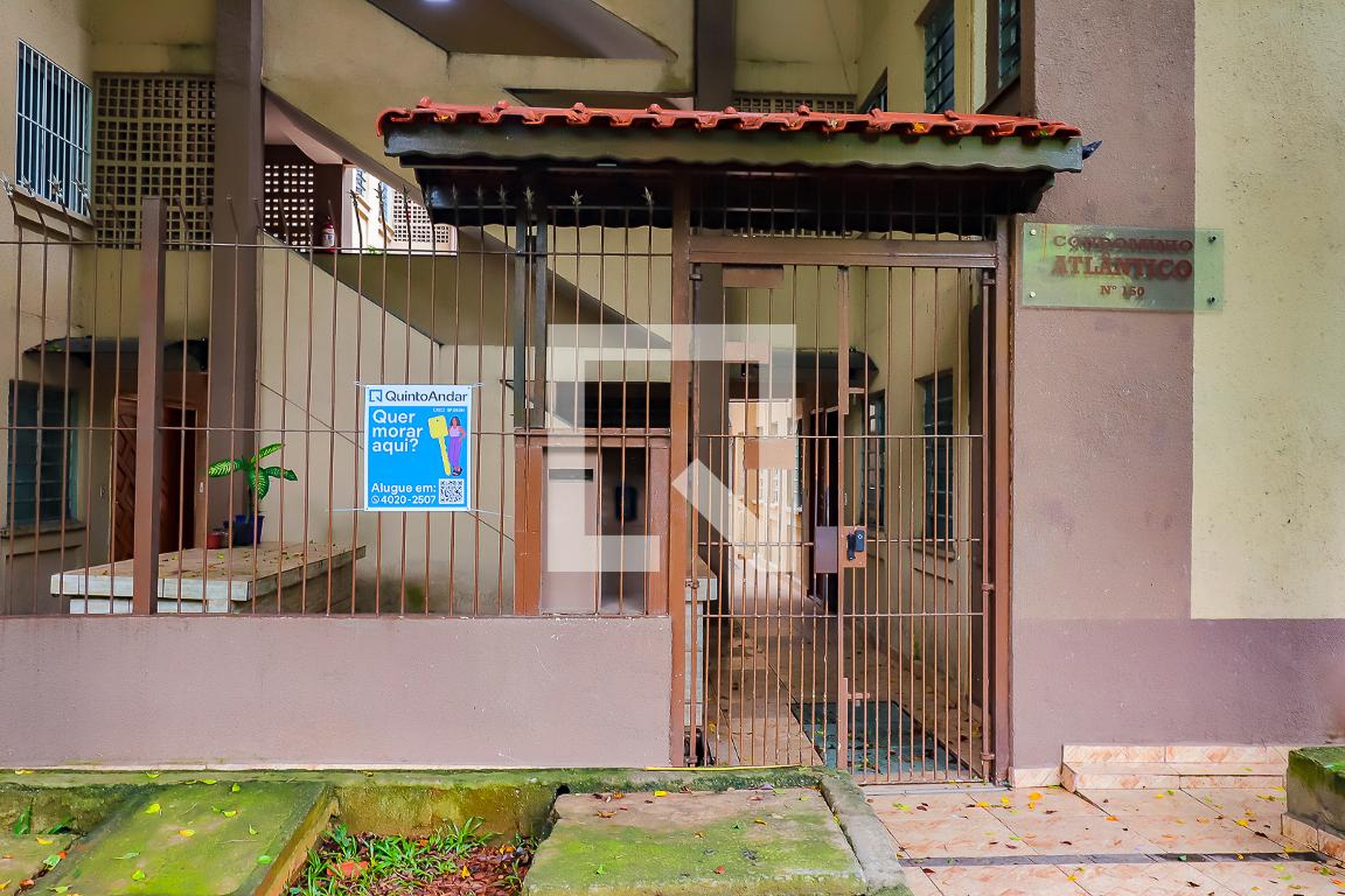 Fachada Condomínio em Rua José Bernardo Cardoso Junior, 150