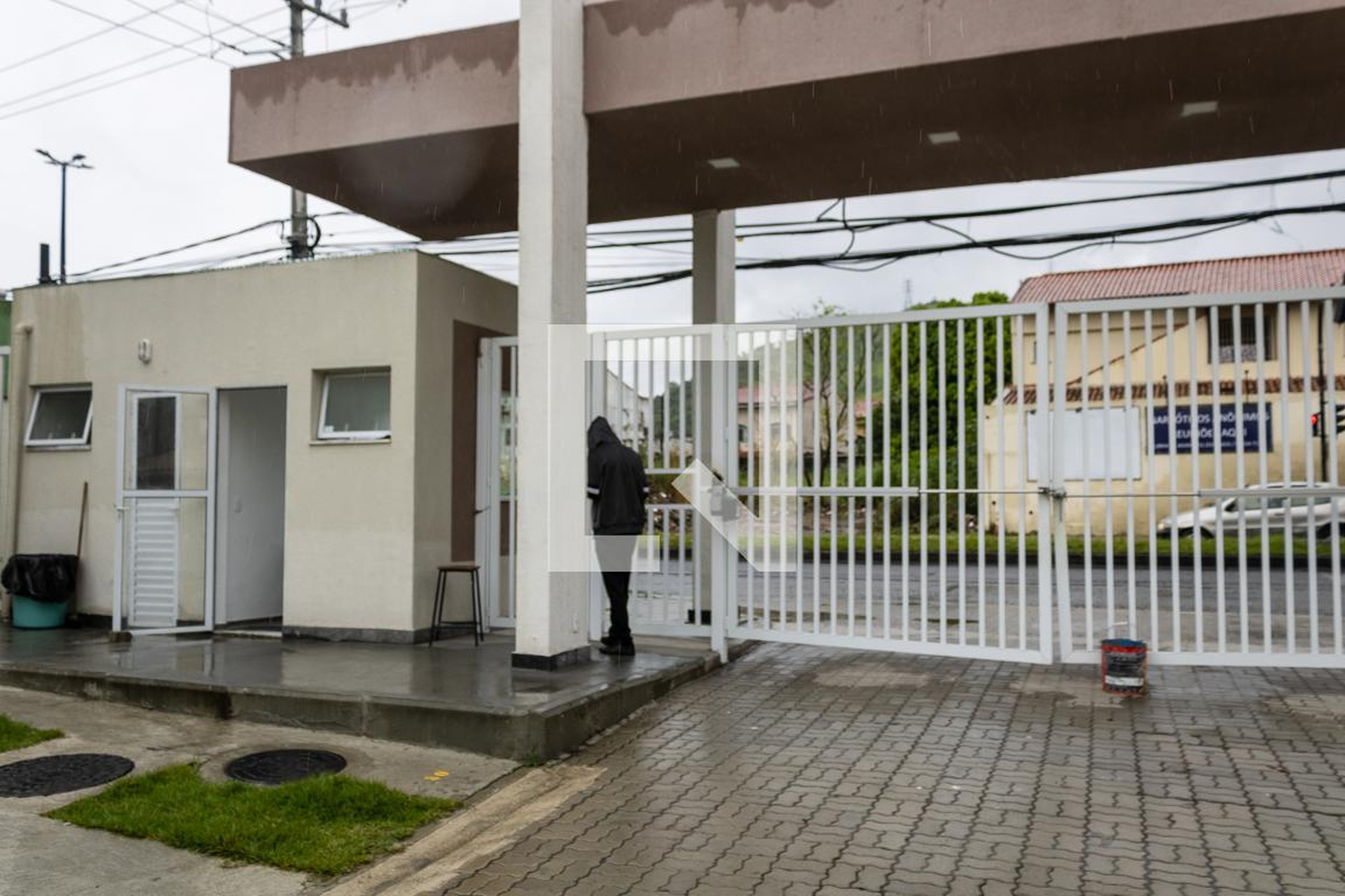 Fachada do Condomínio Condomínio West Garden Residencial