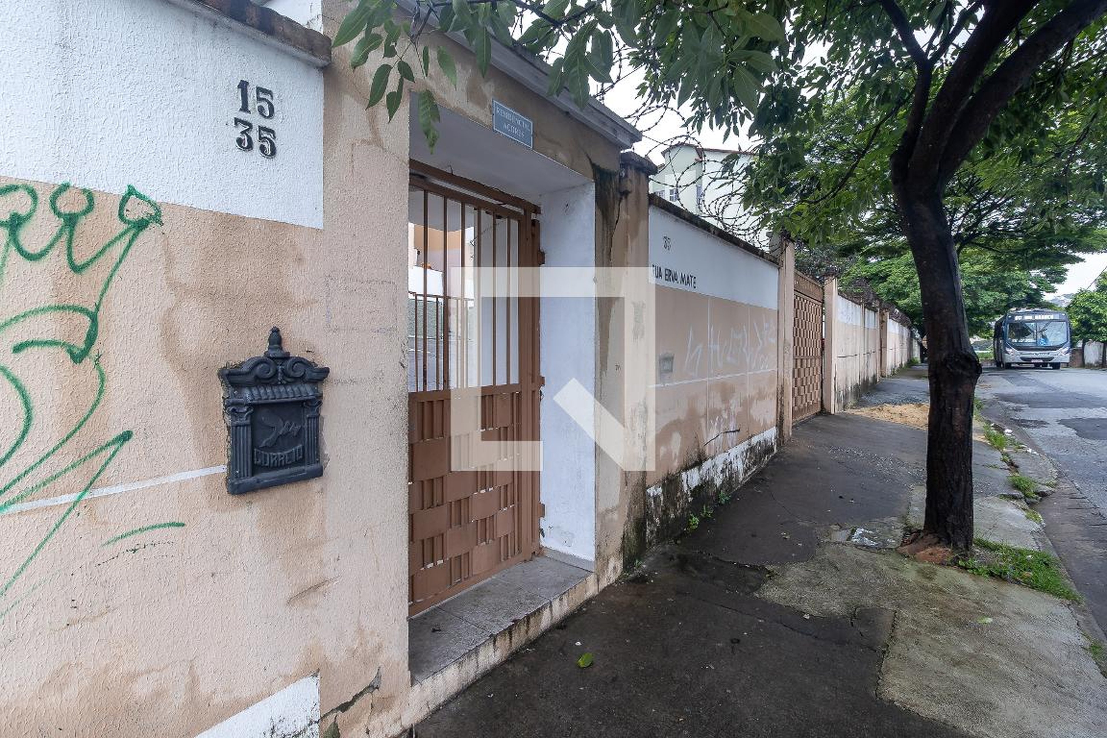 Fachada Condomínio em Rua Erva Mate, 15