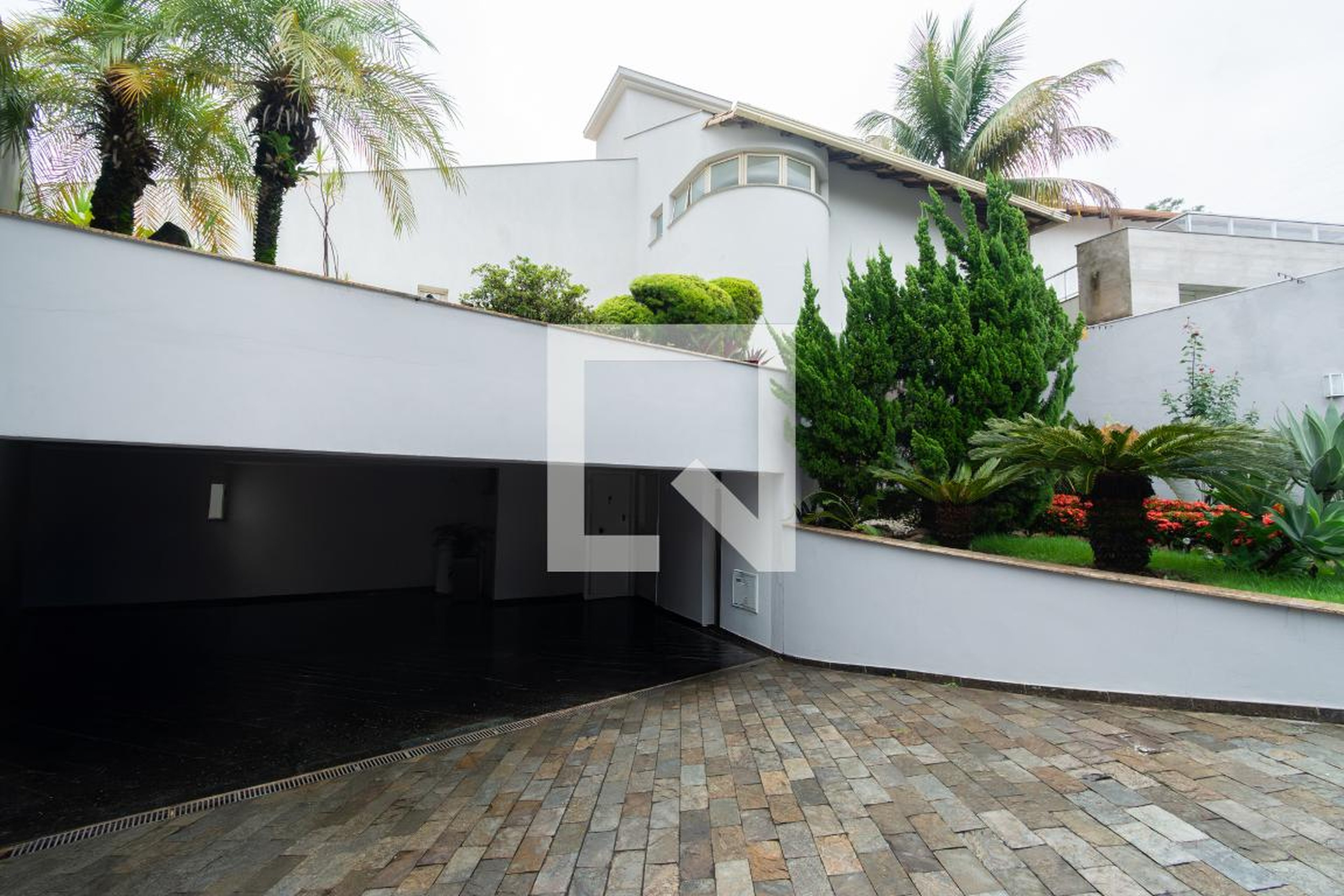 Fachada Condomínio em Rua Maria Fortunata Rothéia, 406