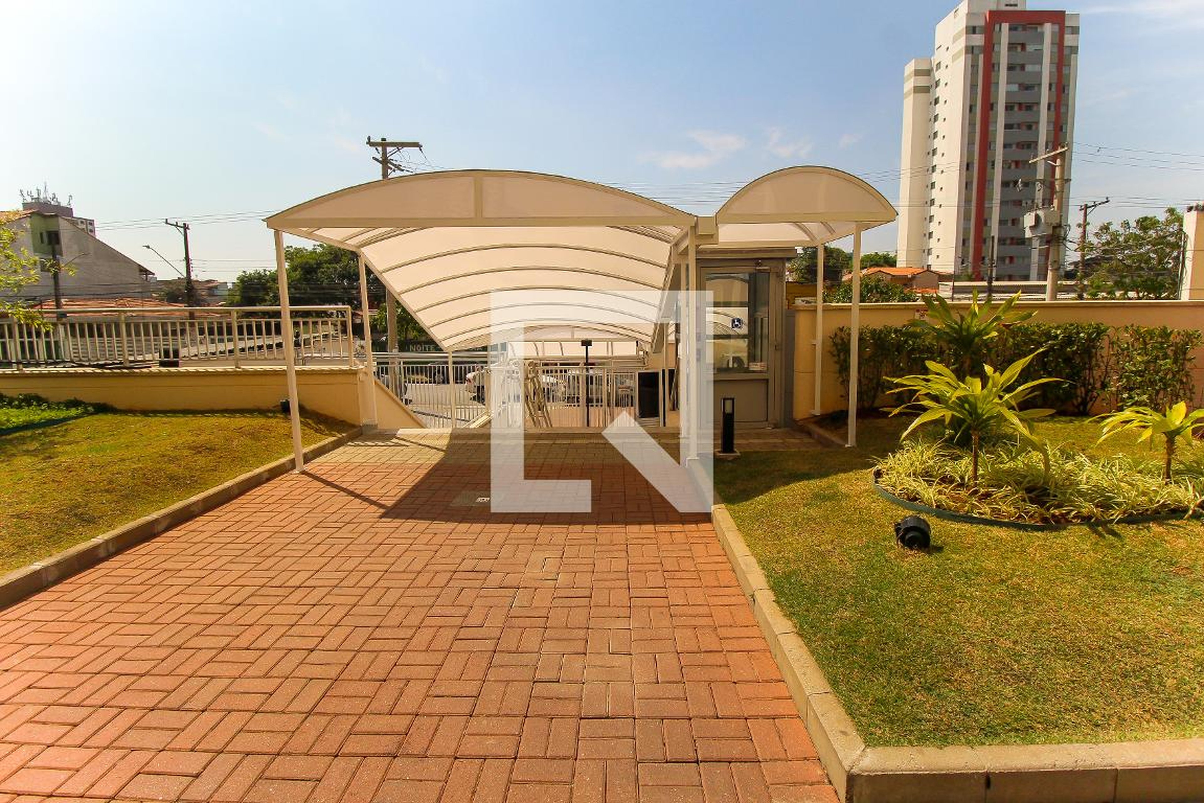 Entrada - Carolina Village