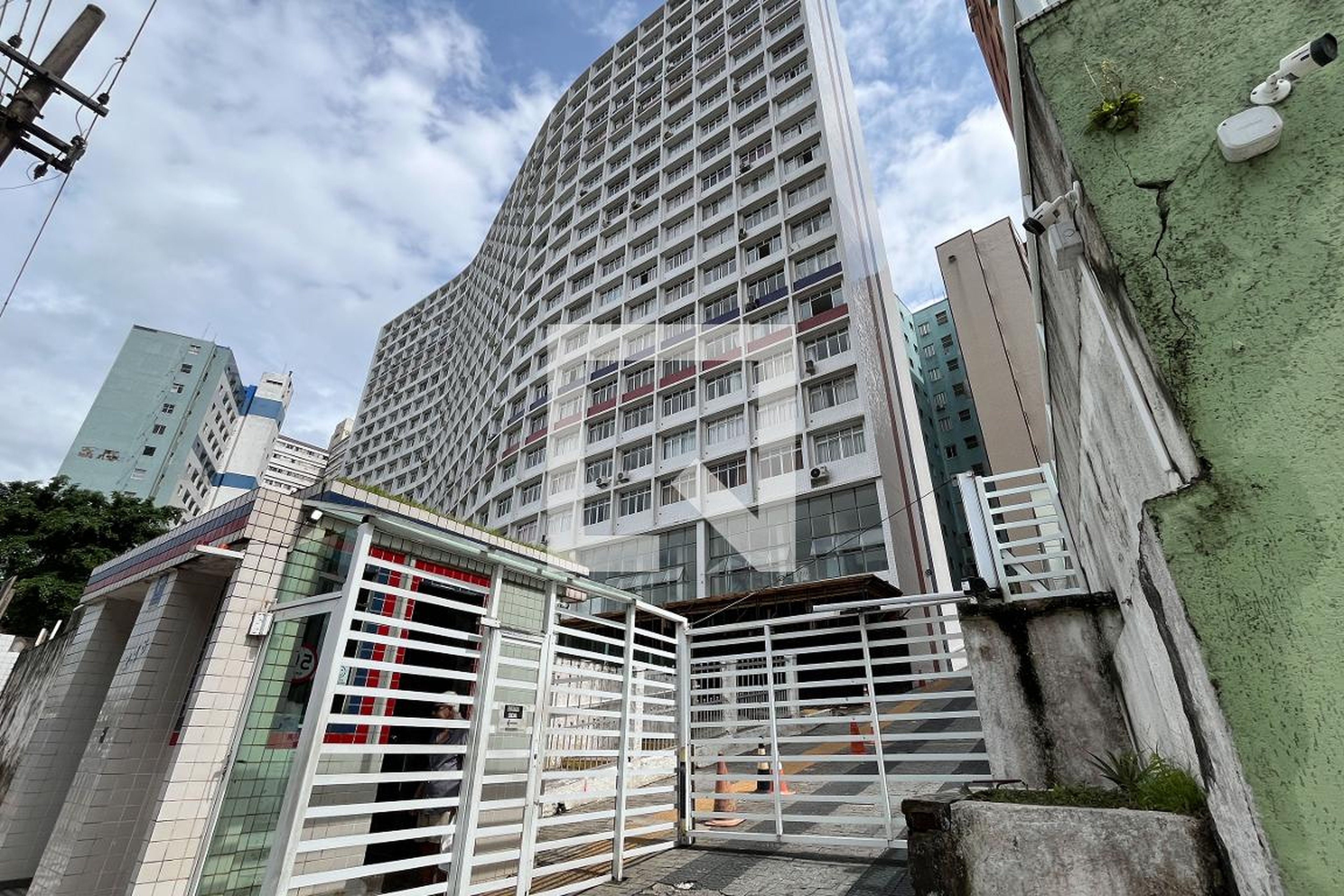 Fachada Condomínio em Avenida Presidente Wilson, 249