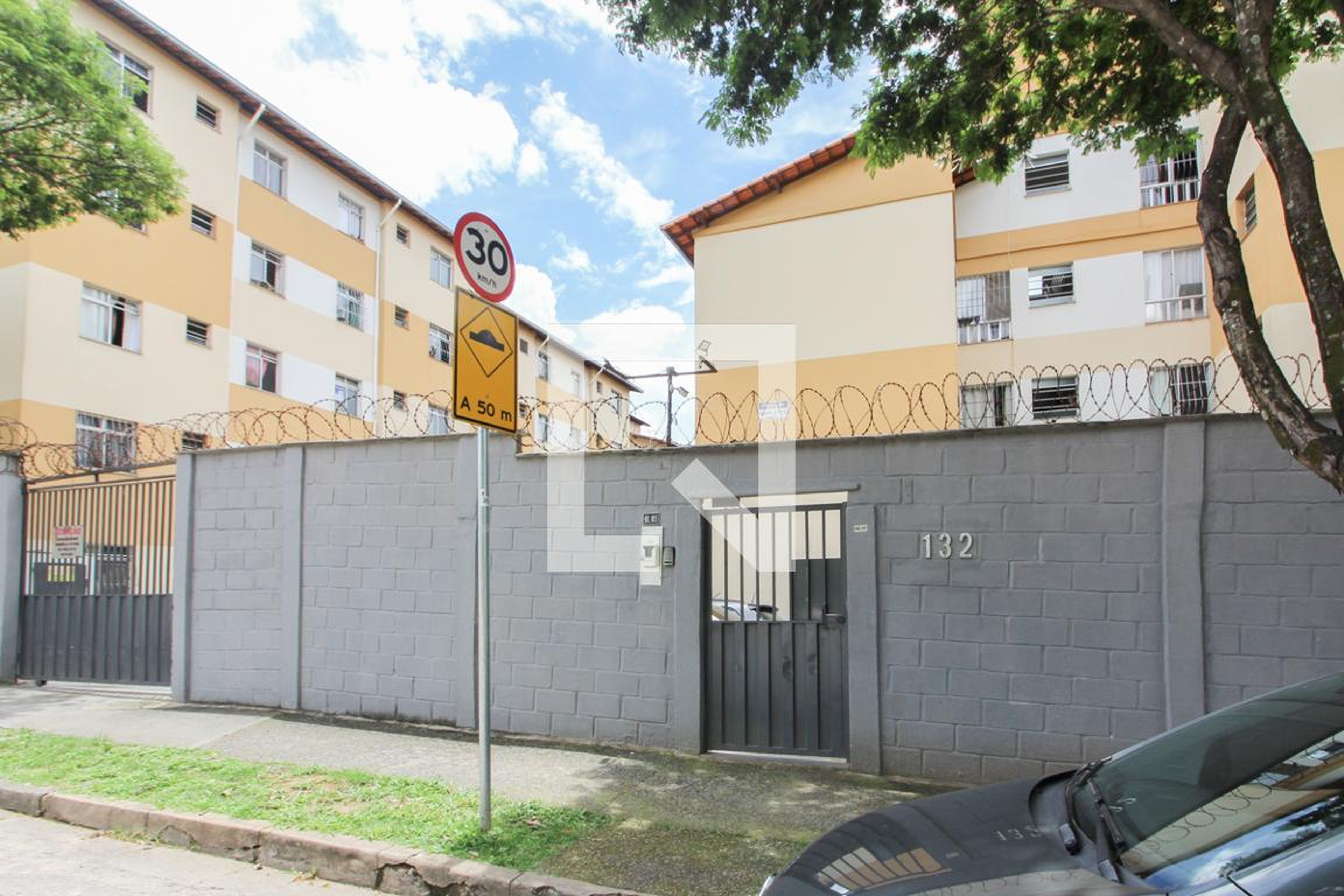 Fachada Condomínio Ipê Amarelo