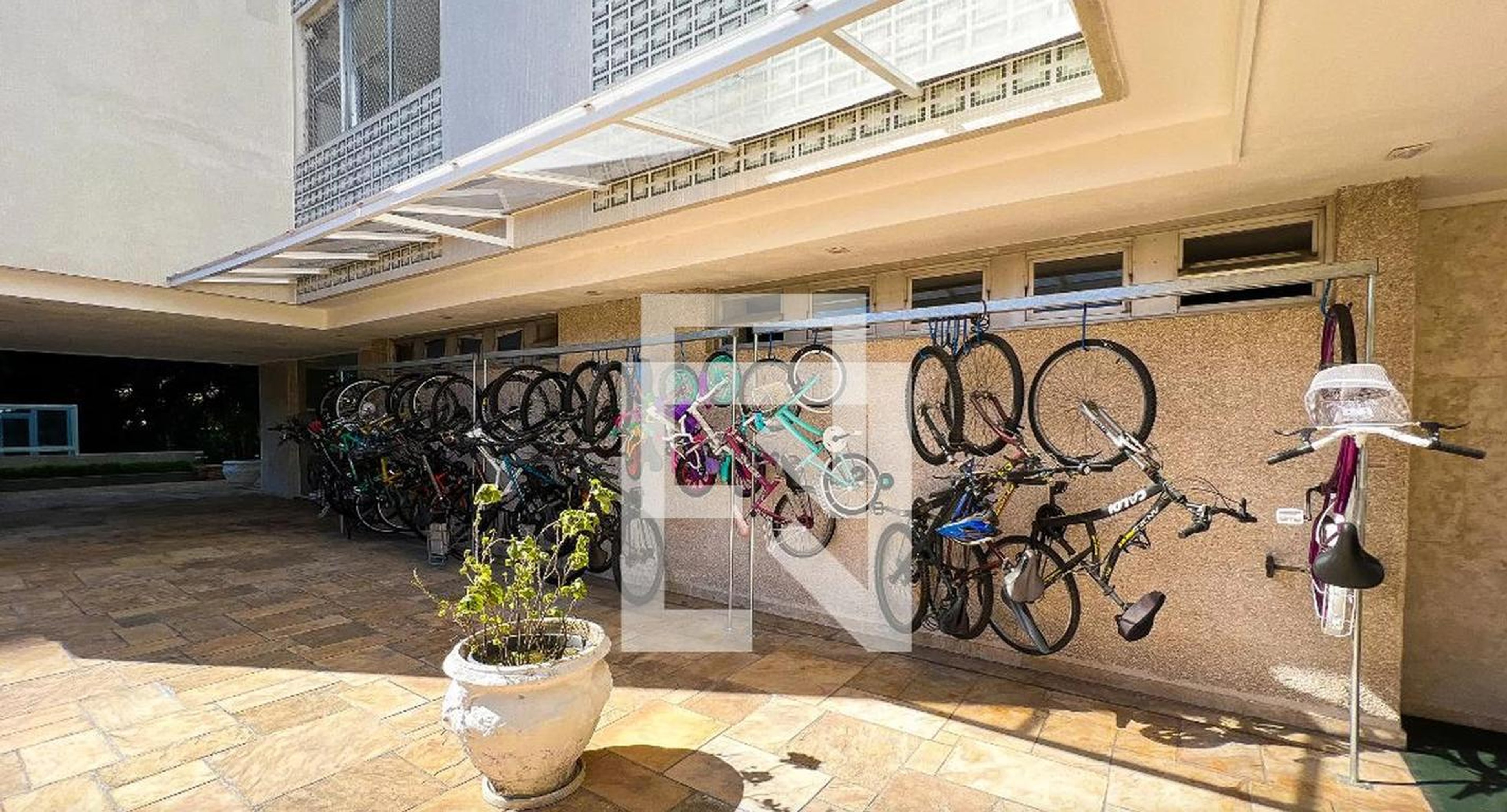 Bicicletário - Edifício Cabo Verde