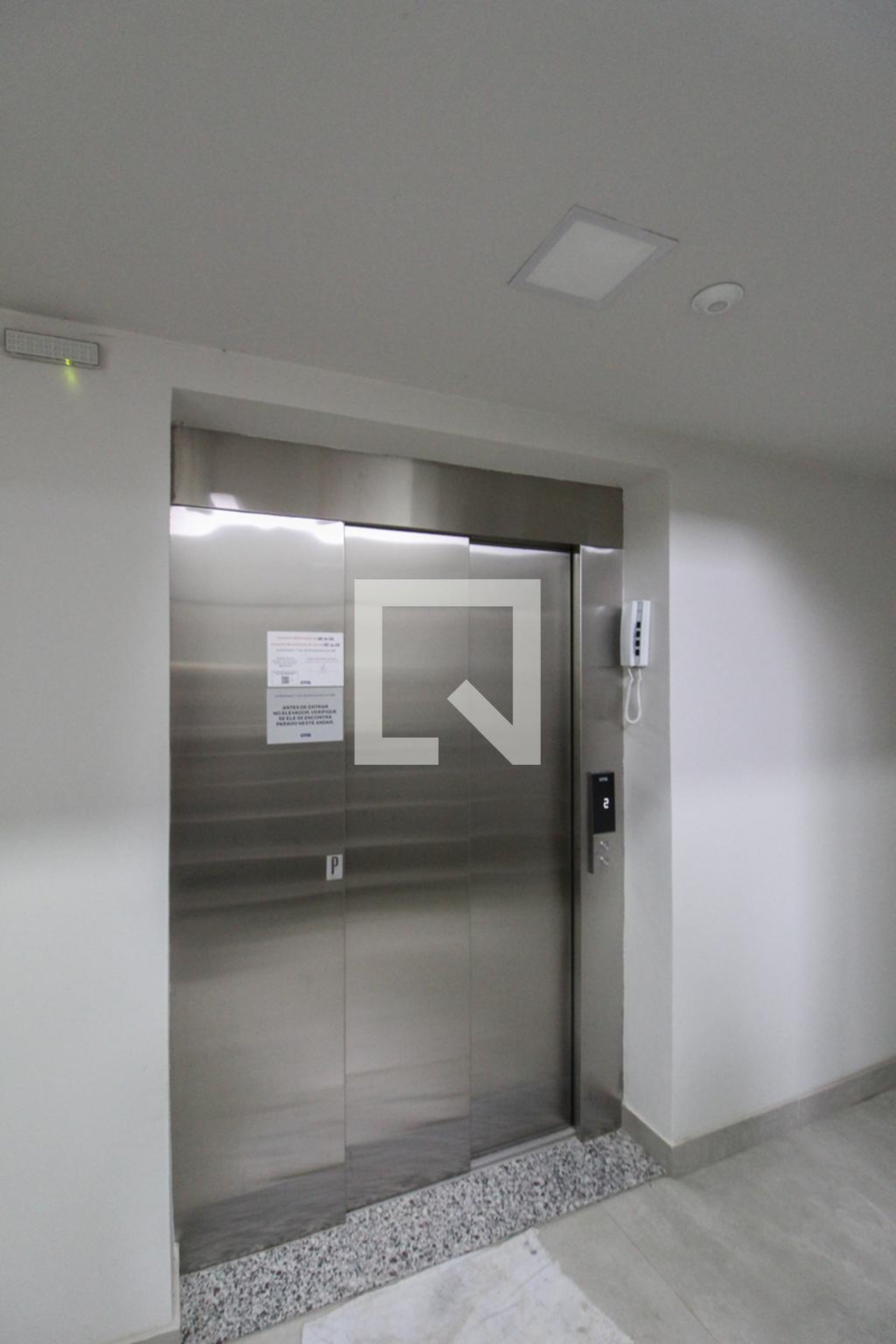 Elevador Condomínio em Rua Tapirapés, 67