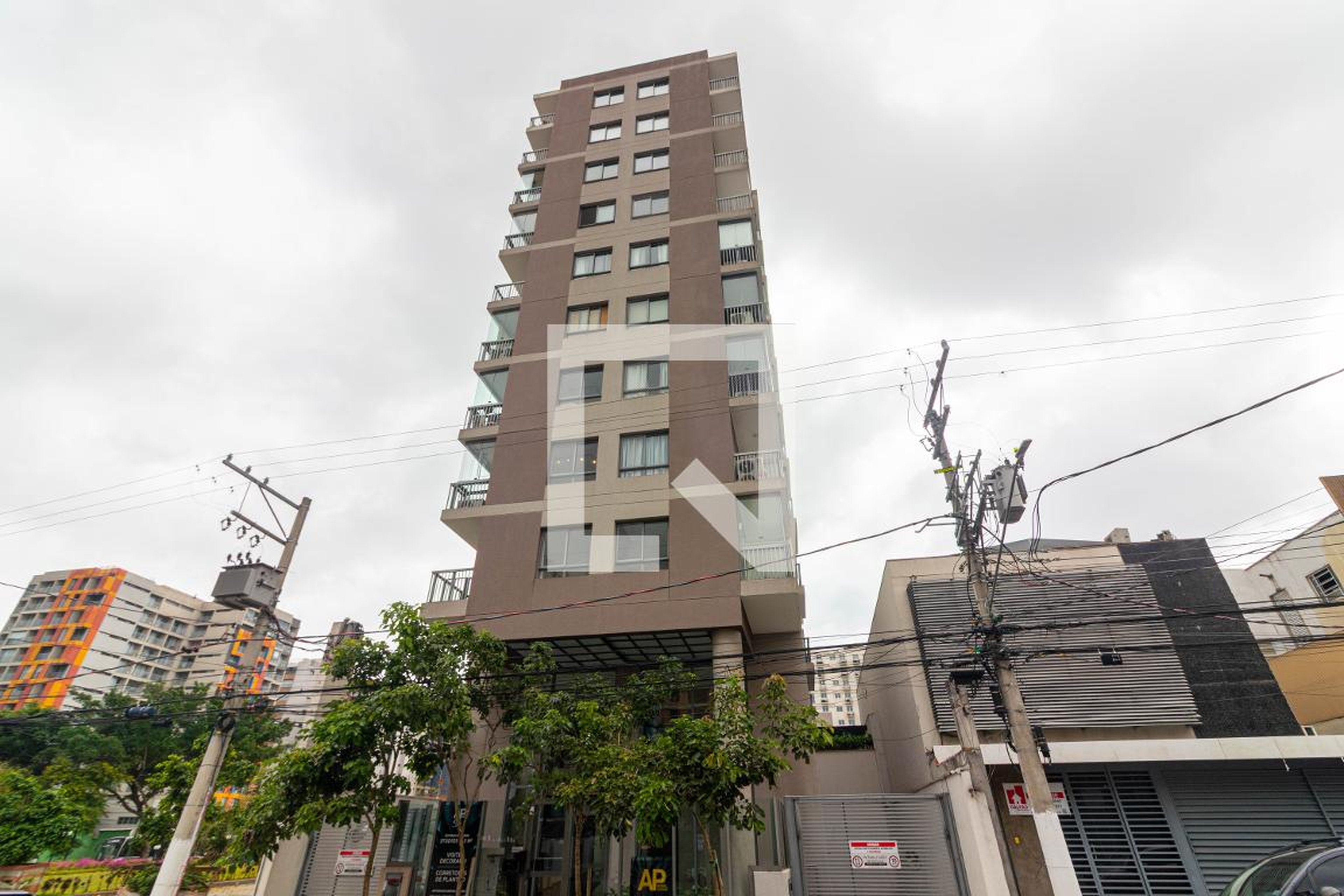 Fachada do Prédio Condomínio Ap Moema Carinás