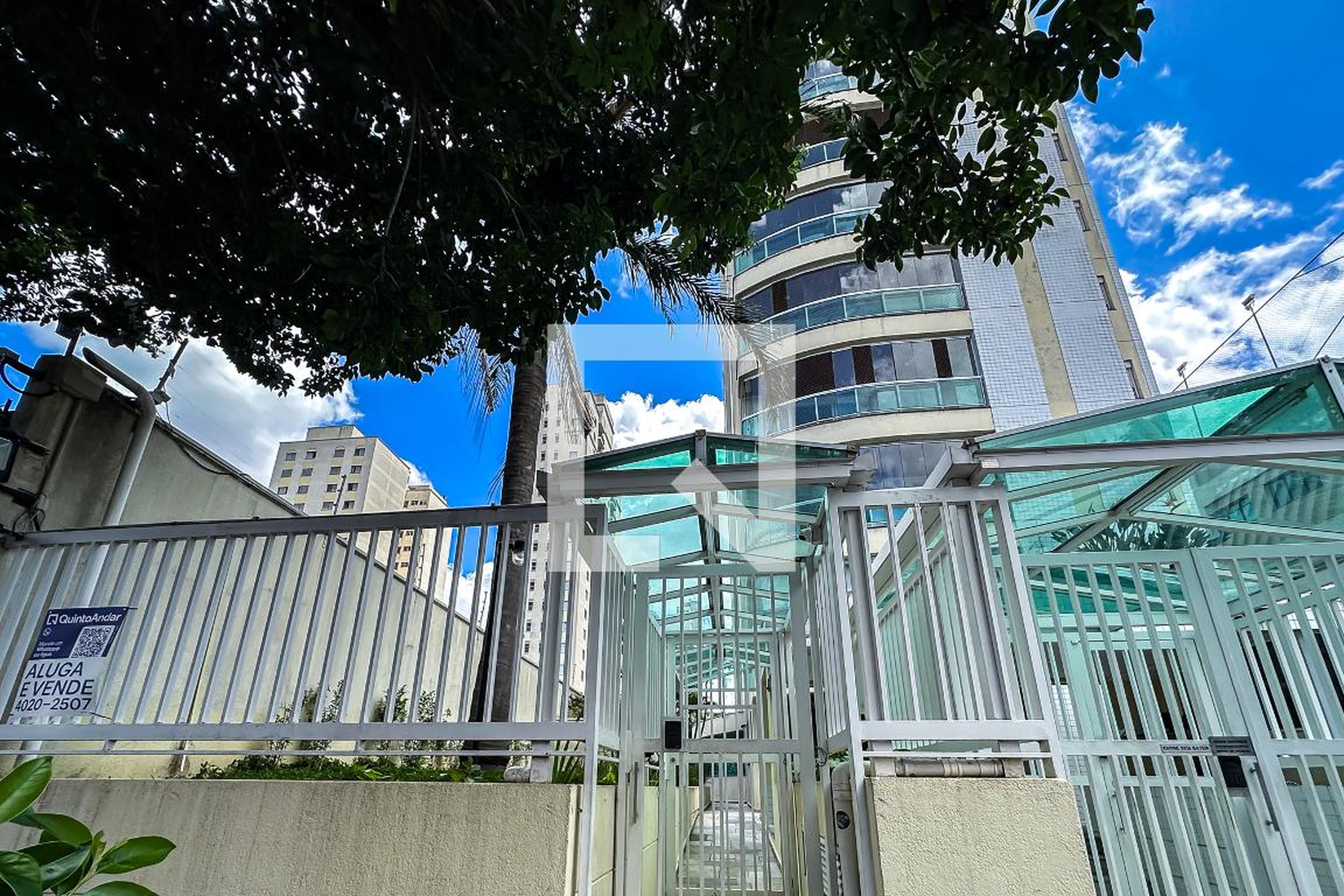 Fachada Condomínio Dante Alighieri