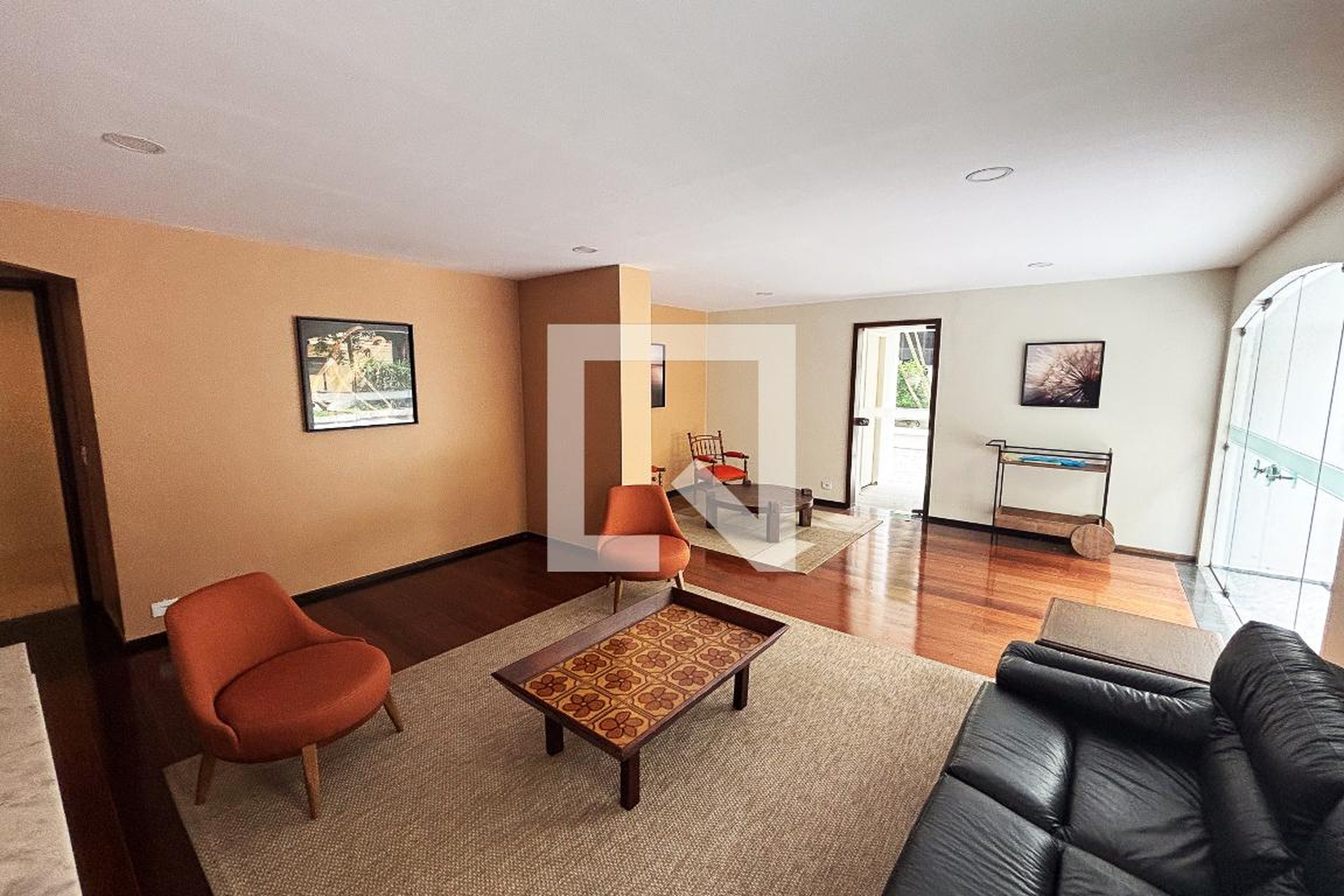 Salao de festa - Loiro