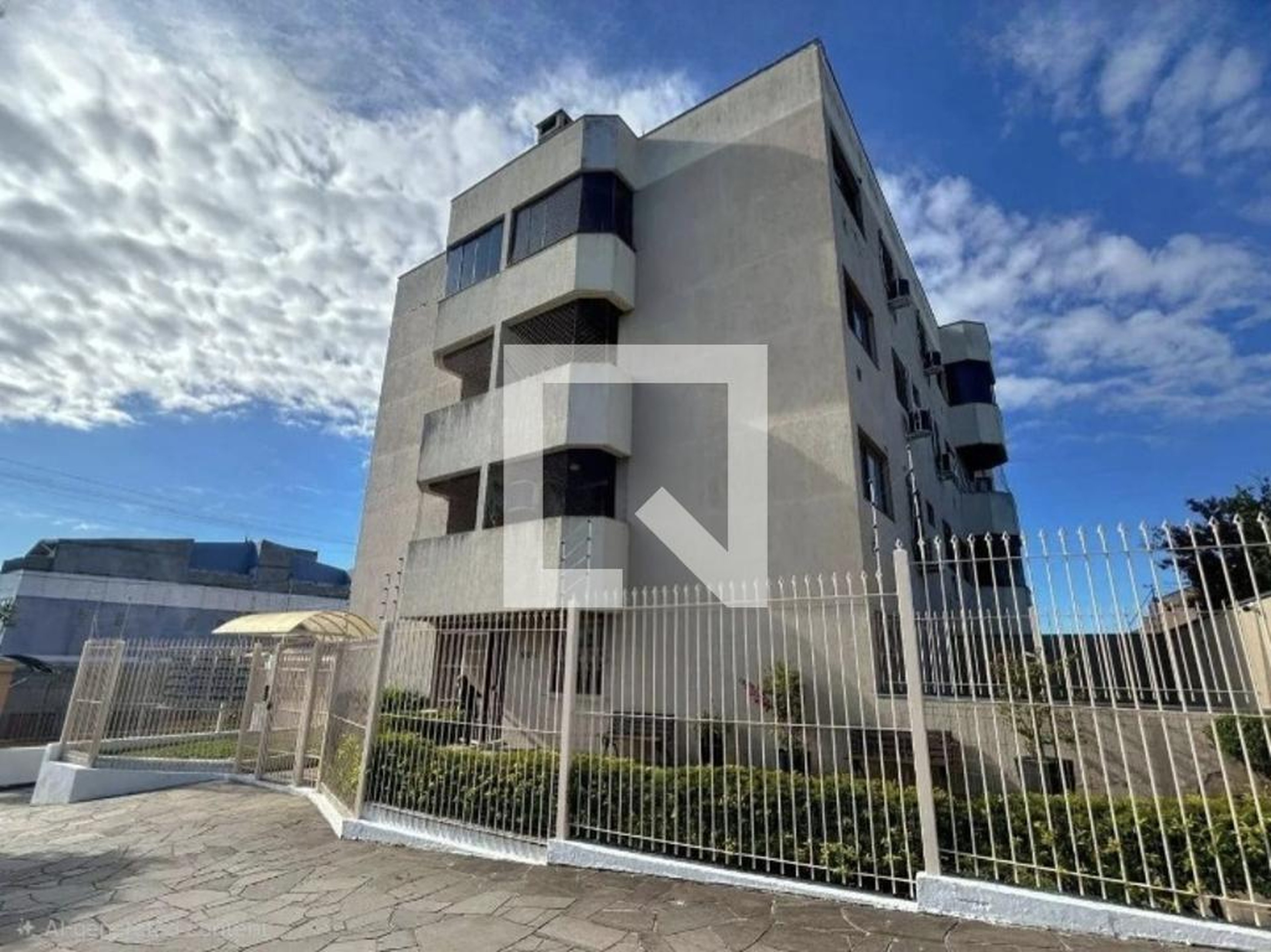 Fachada Condomínio em Rua Caldre e Fião, 603