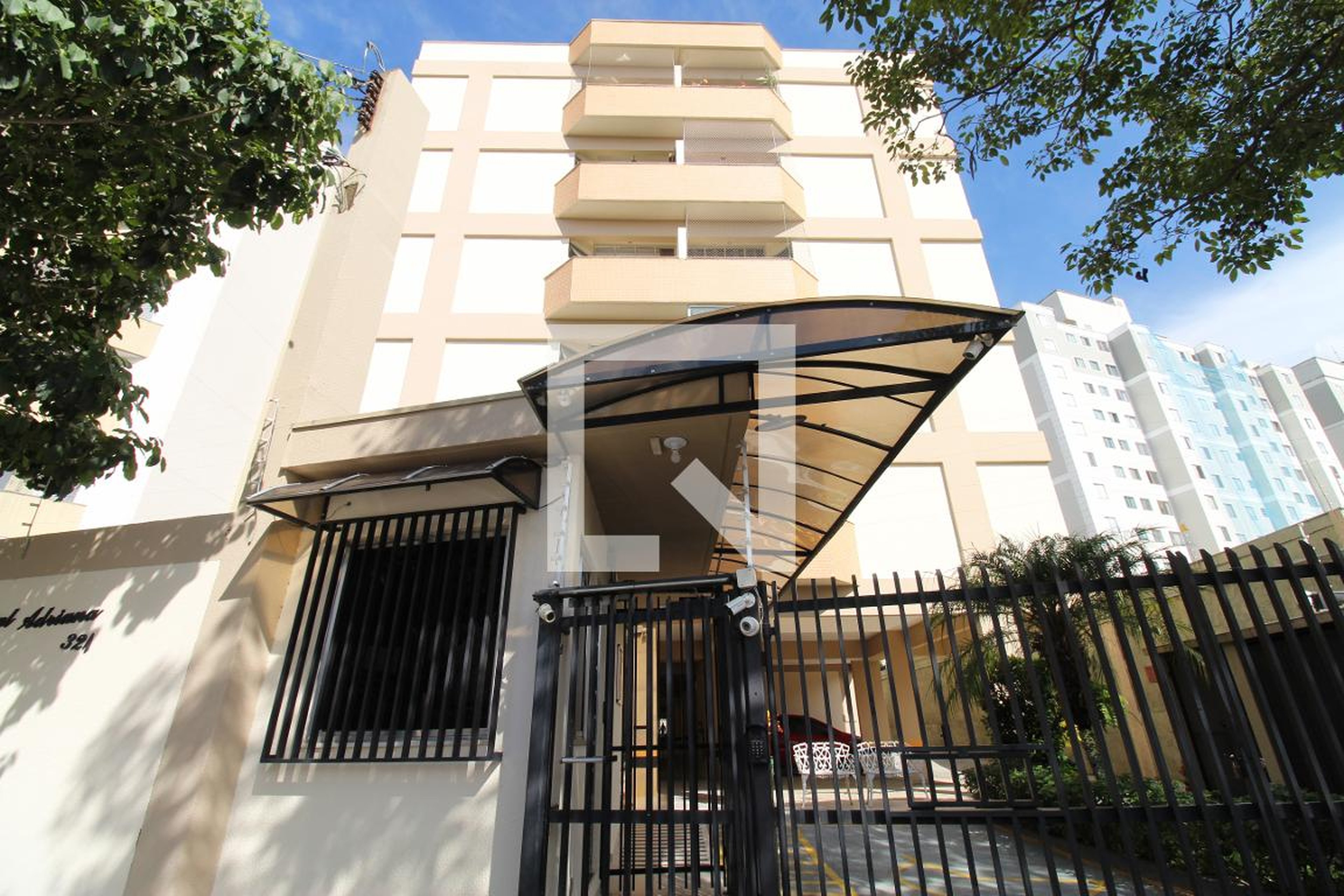 Fachada do Prédio Residencial Adriana