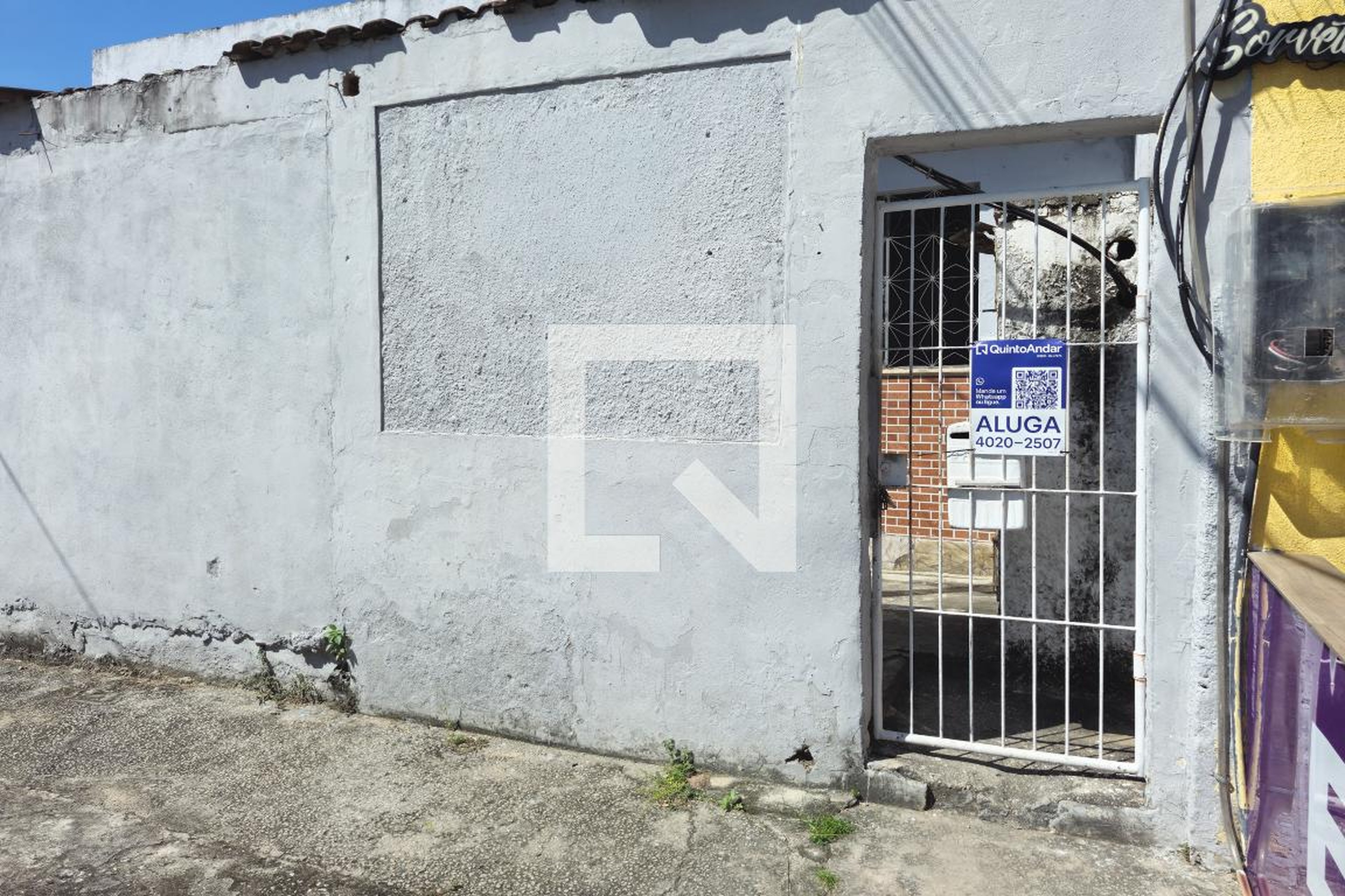 Fachada Condomínio em Estrada Carvalho Ramos, 179