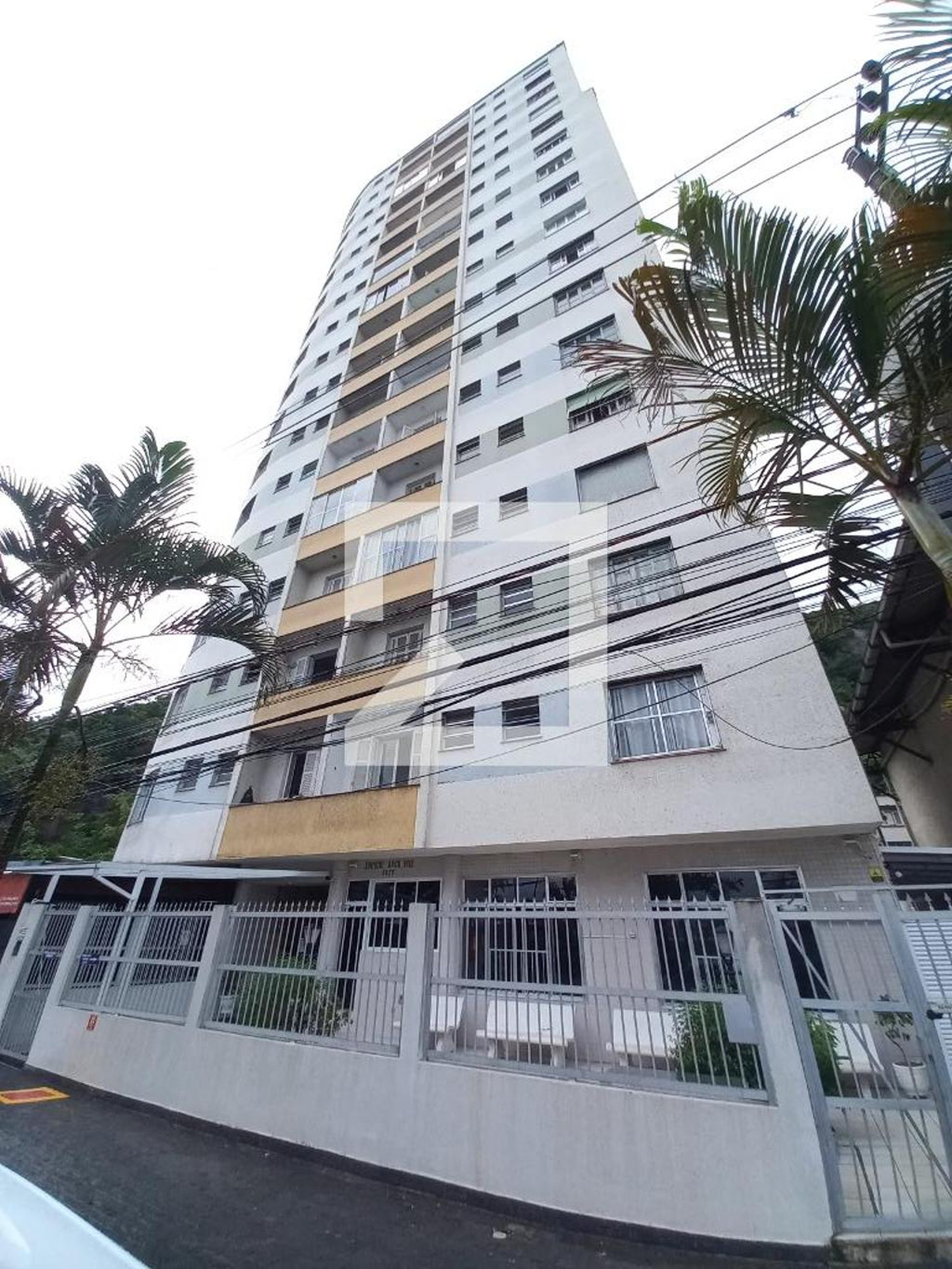 Fachada do Prédio Condomínio Arco Iris