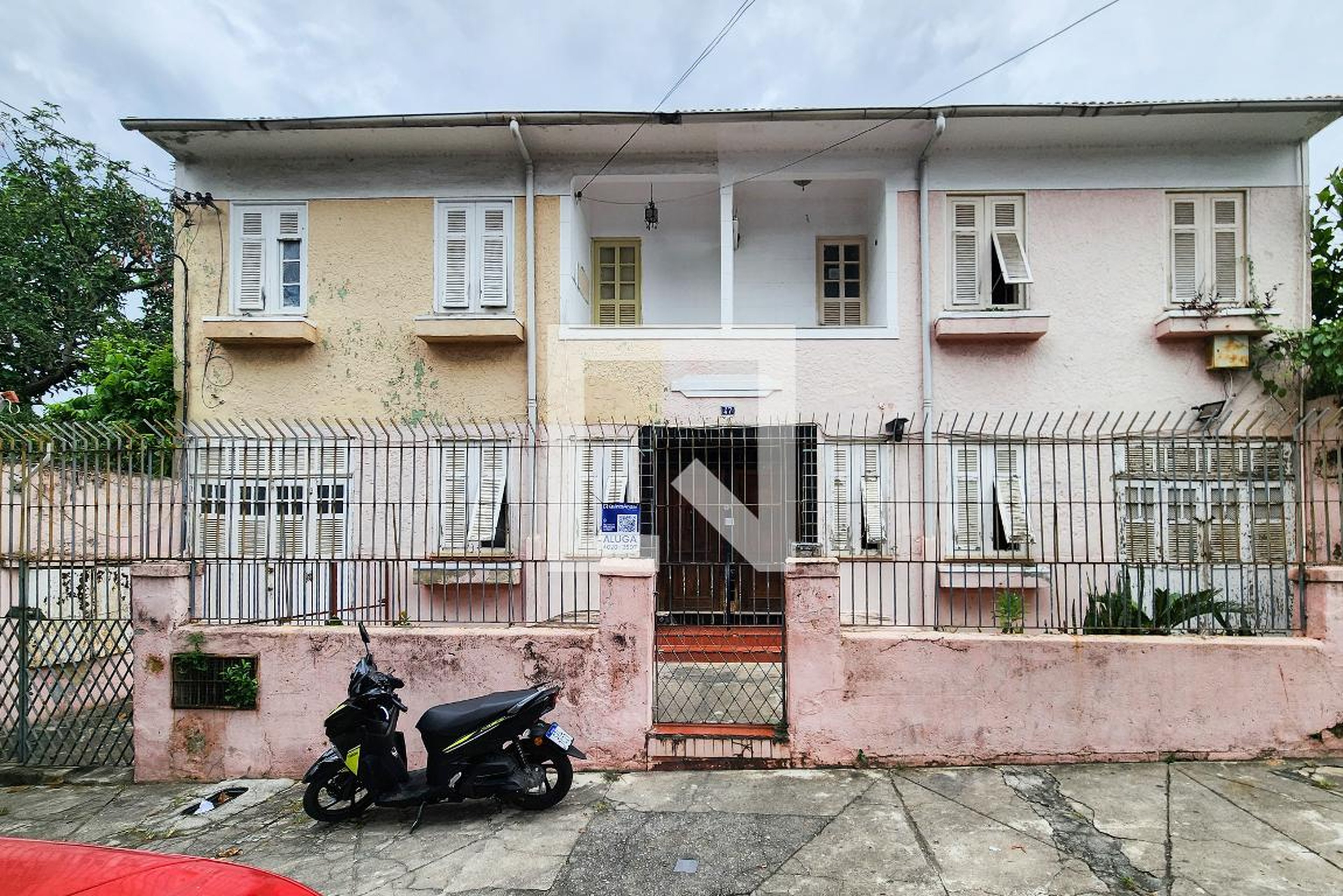 Fachada Condomínio em Rua Paim Pamplona, 47