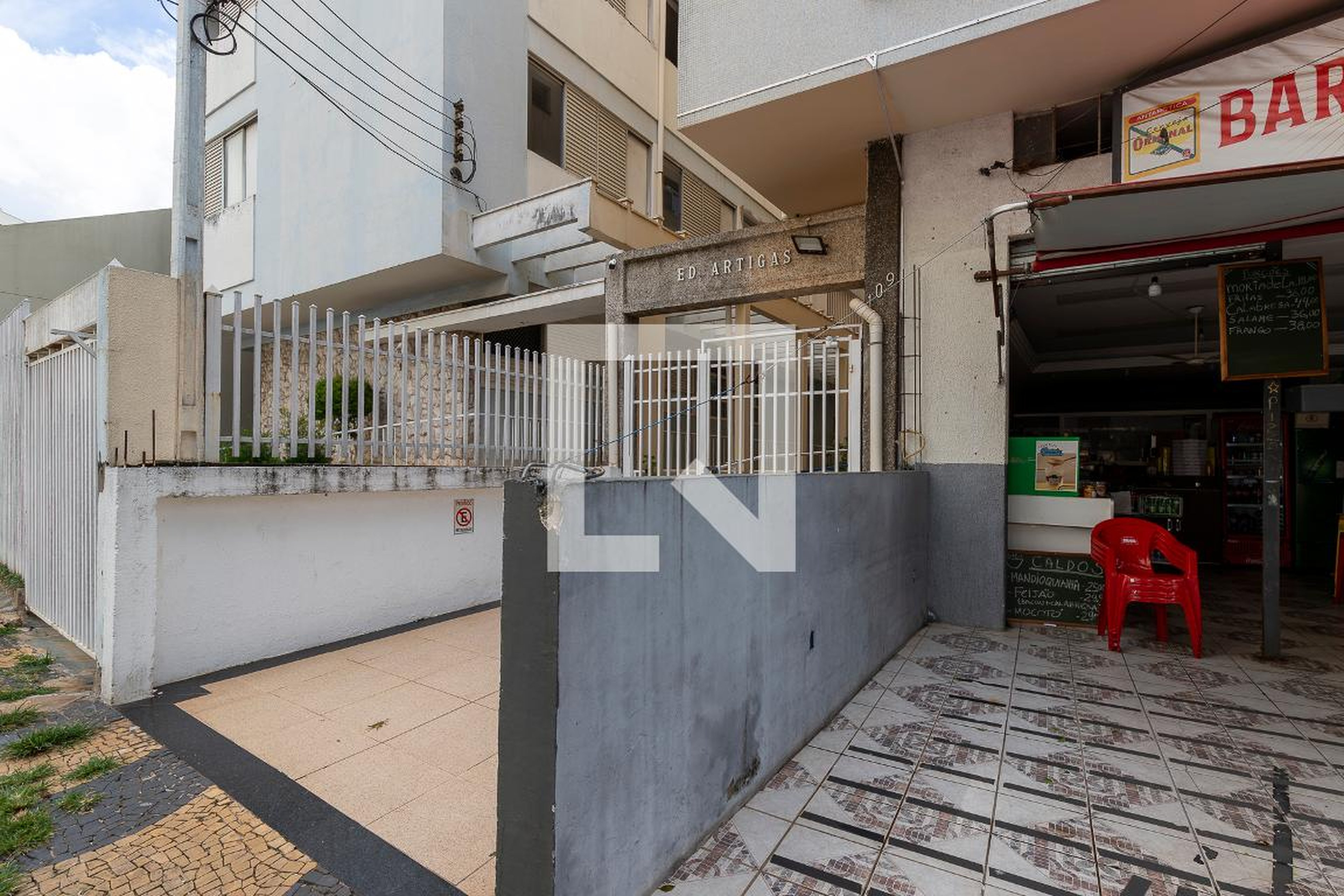 Fachada Condomínio Artigas