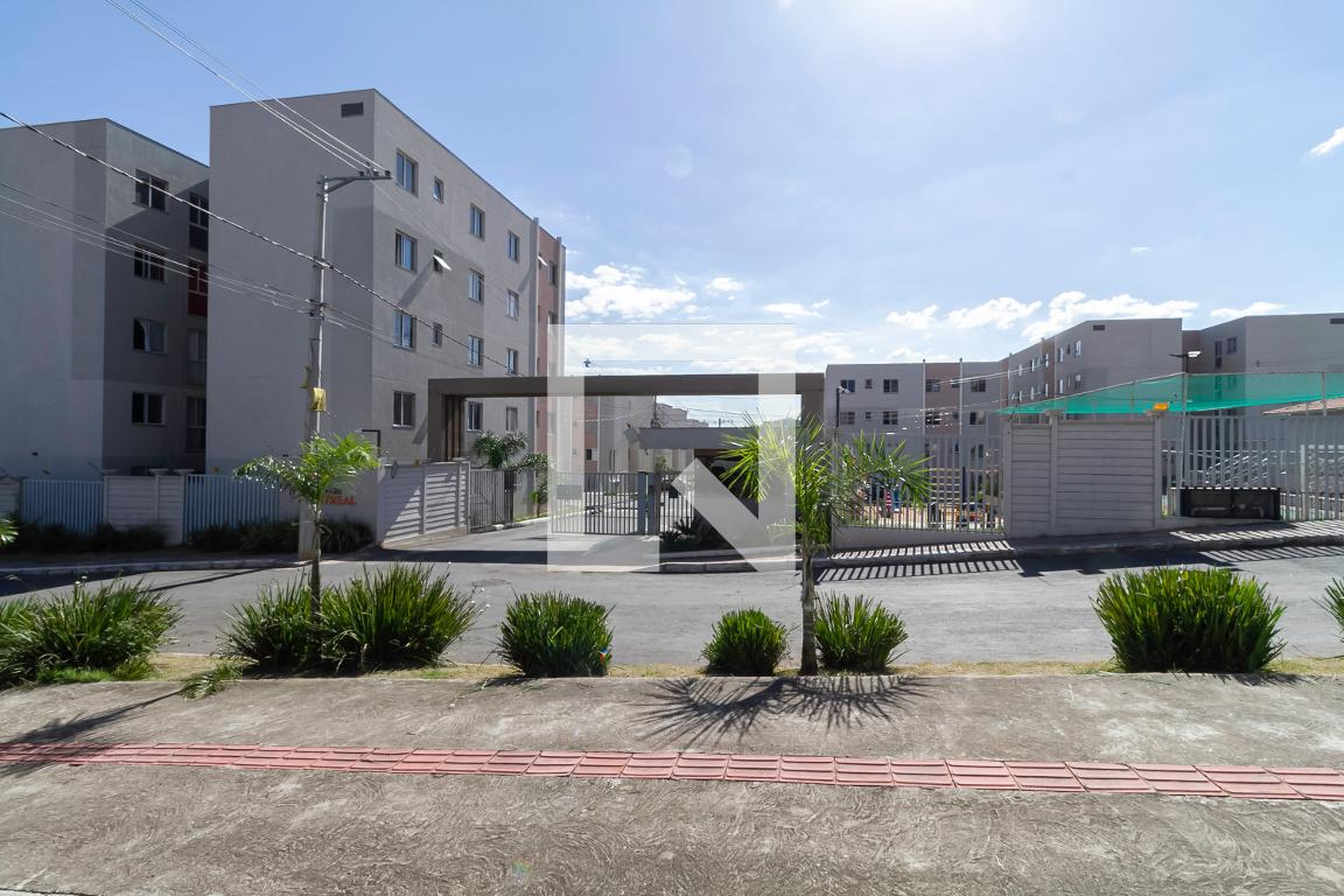 Fachada do condomínio Condomínio em Rua Minas Gerais, 100