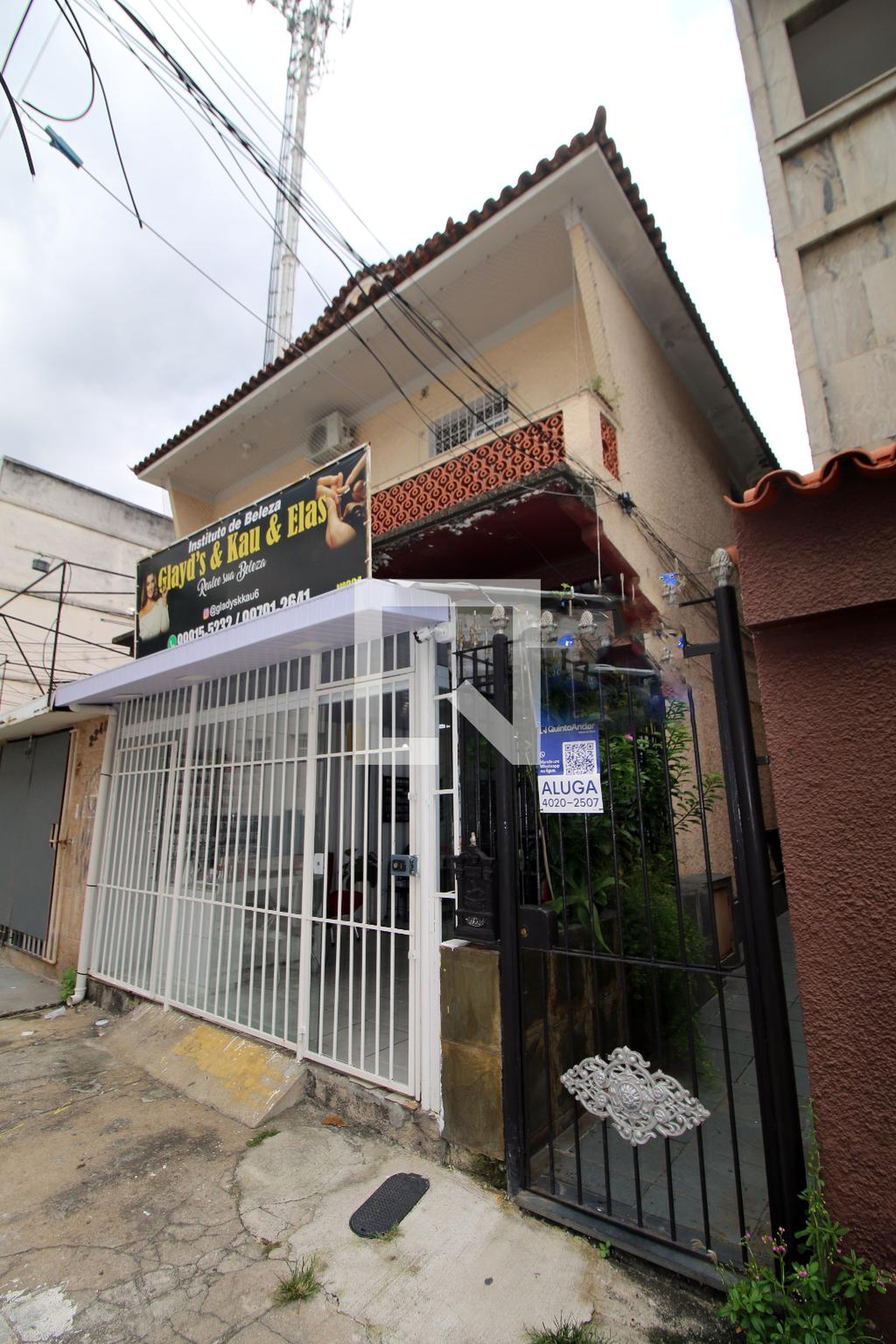 Fachada do Prédio Condomínio em Rua Paula Barros, 224