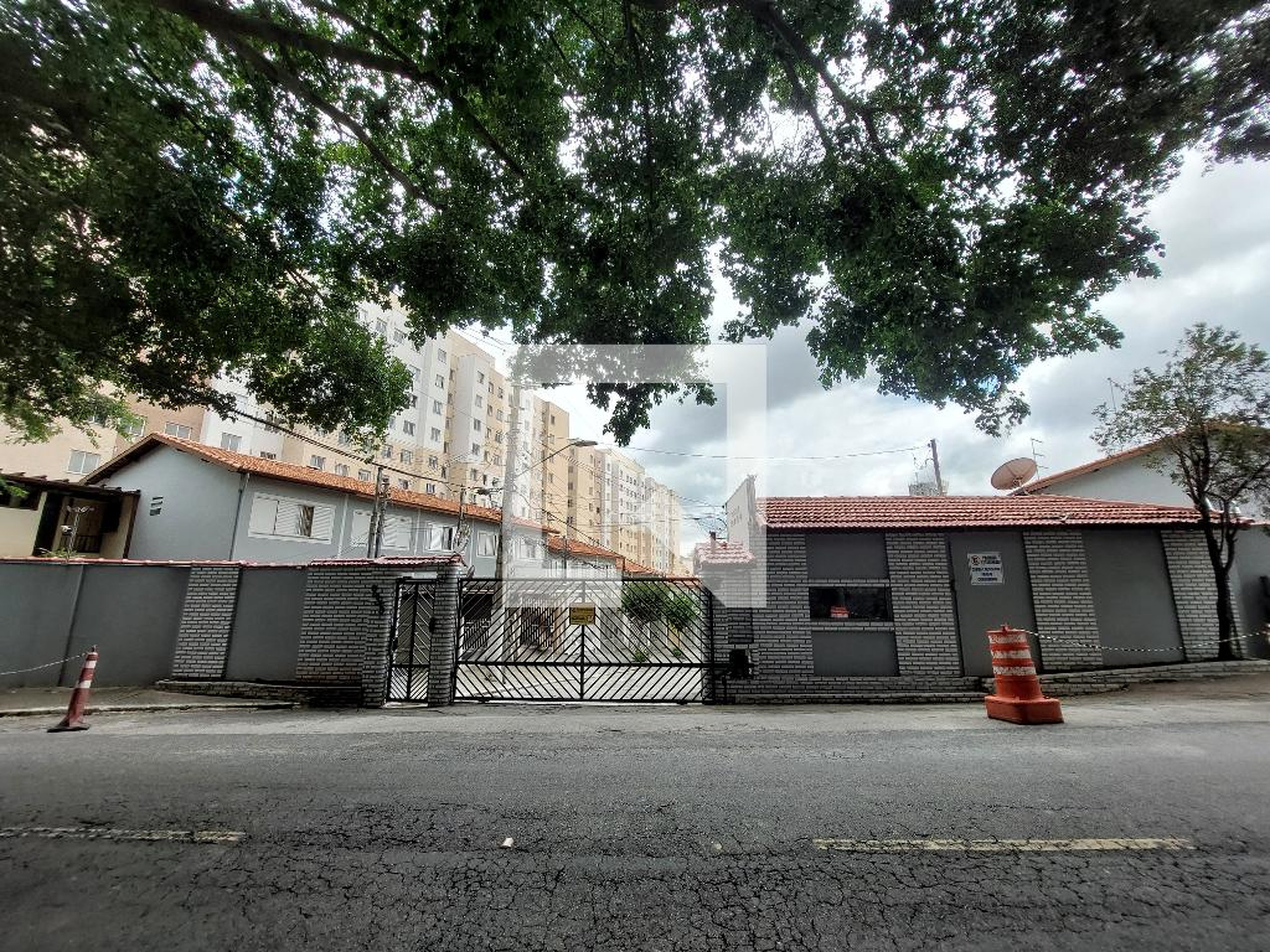 Fachada Condomínio Village Del Rey