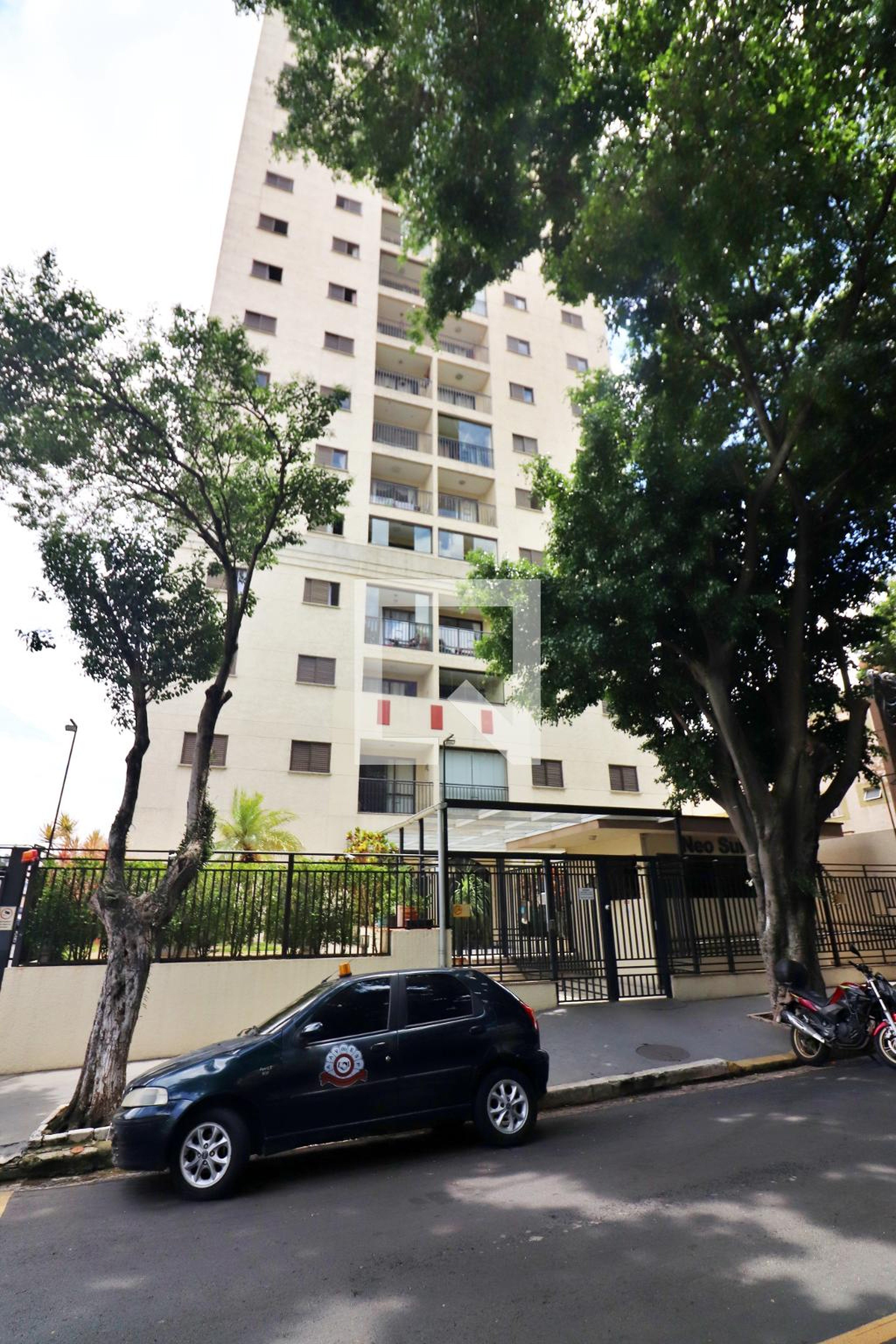 Fachada Condomínio Neo Suisse