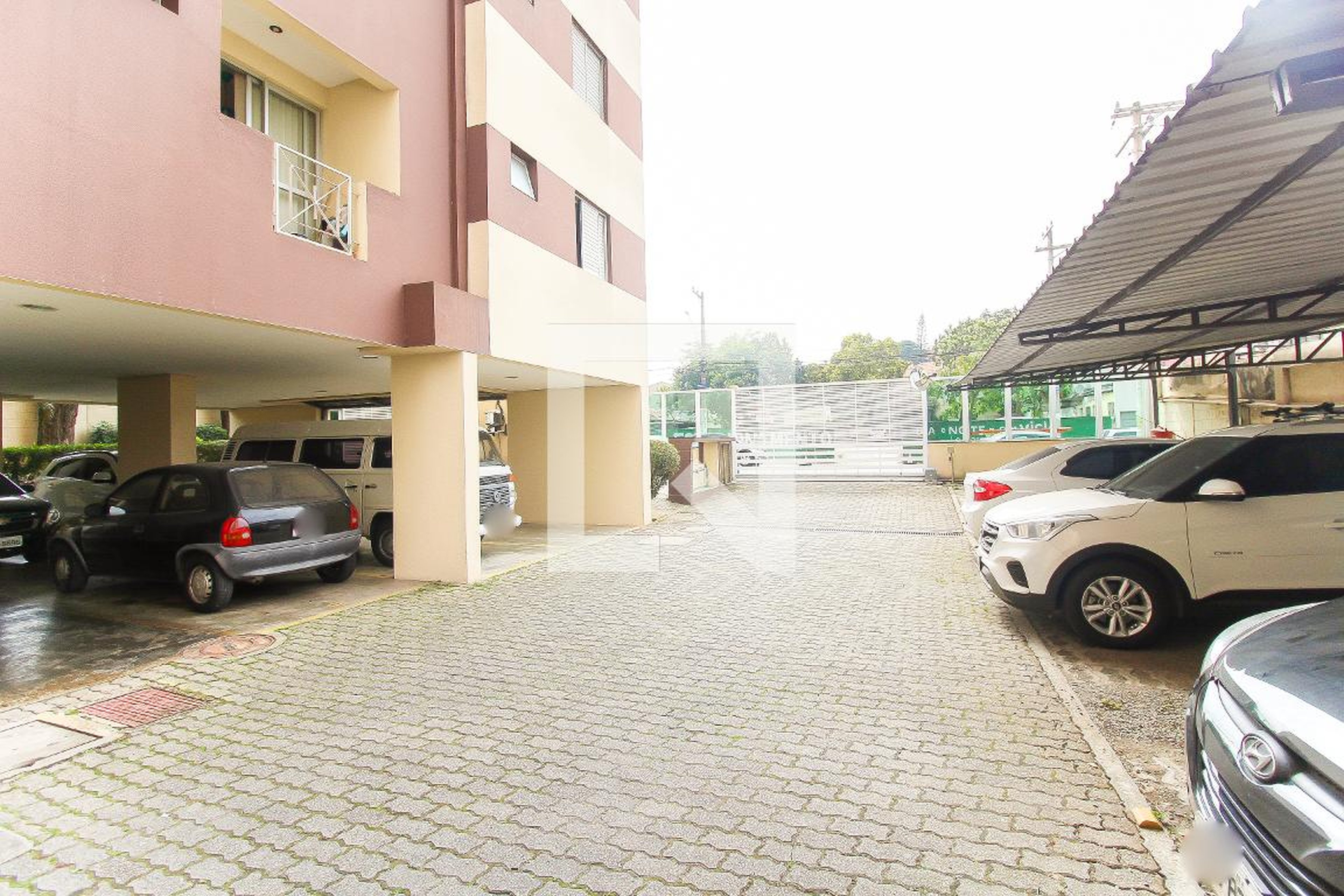 Estacionamento - Residencial Porto Seguro