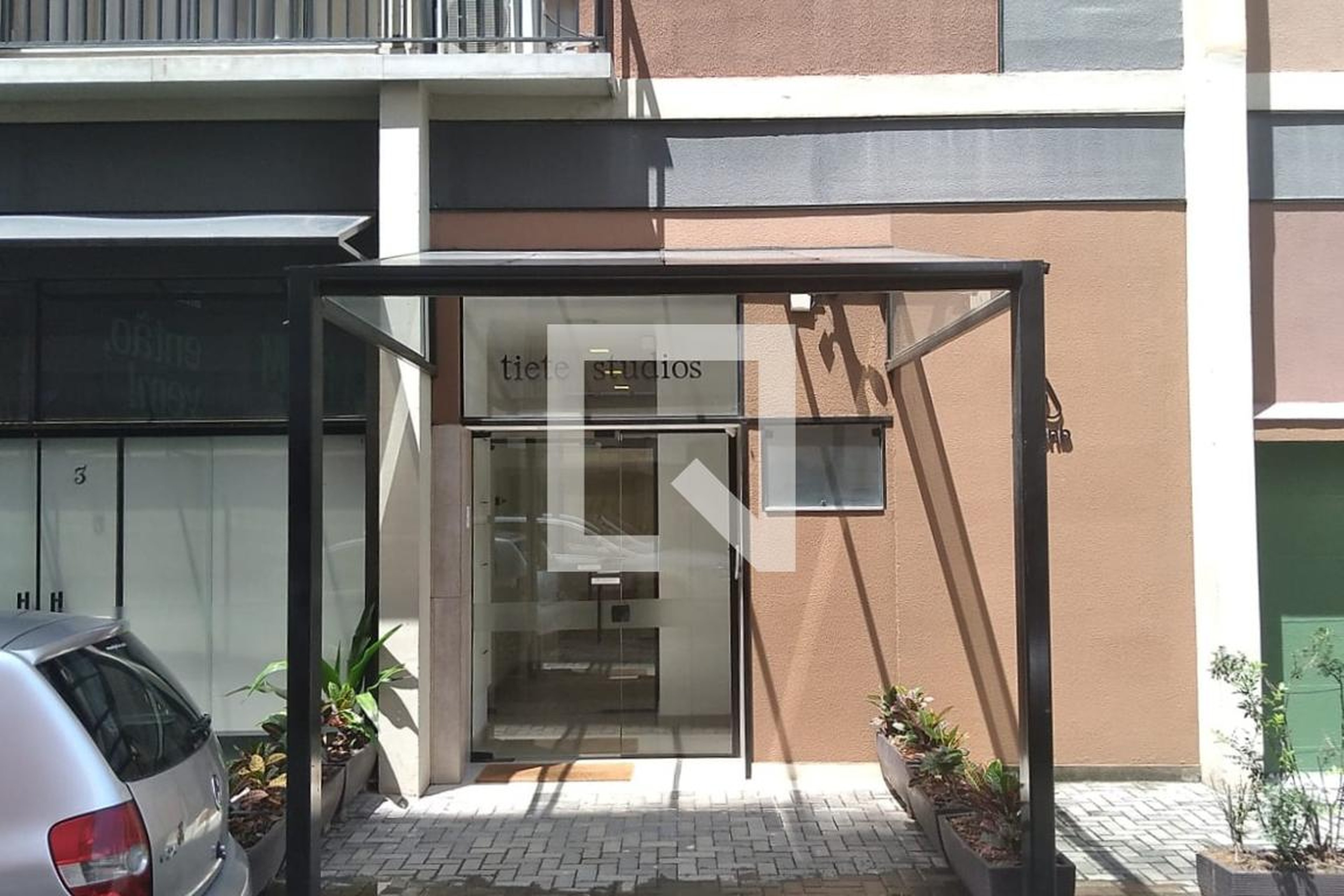 Fachada Condomínio Tietê Studios