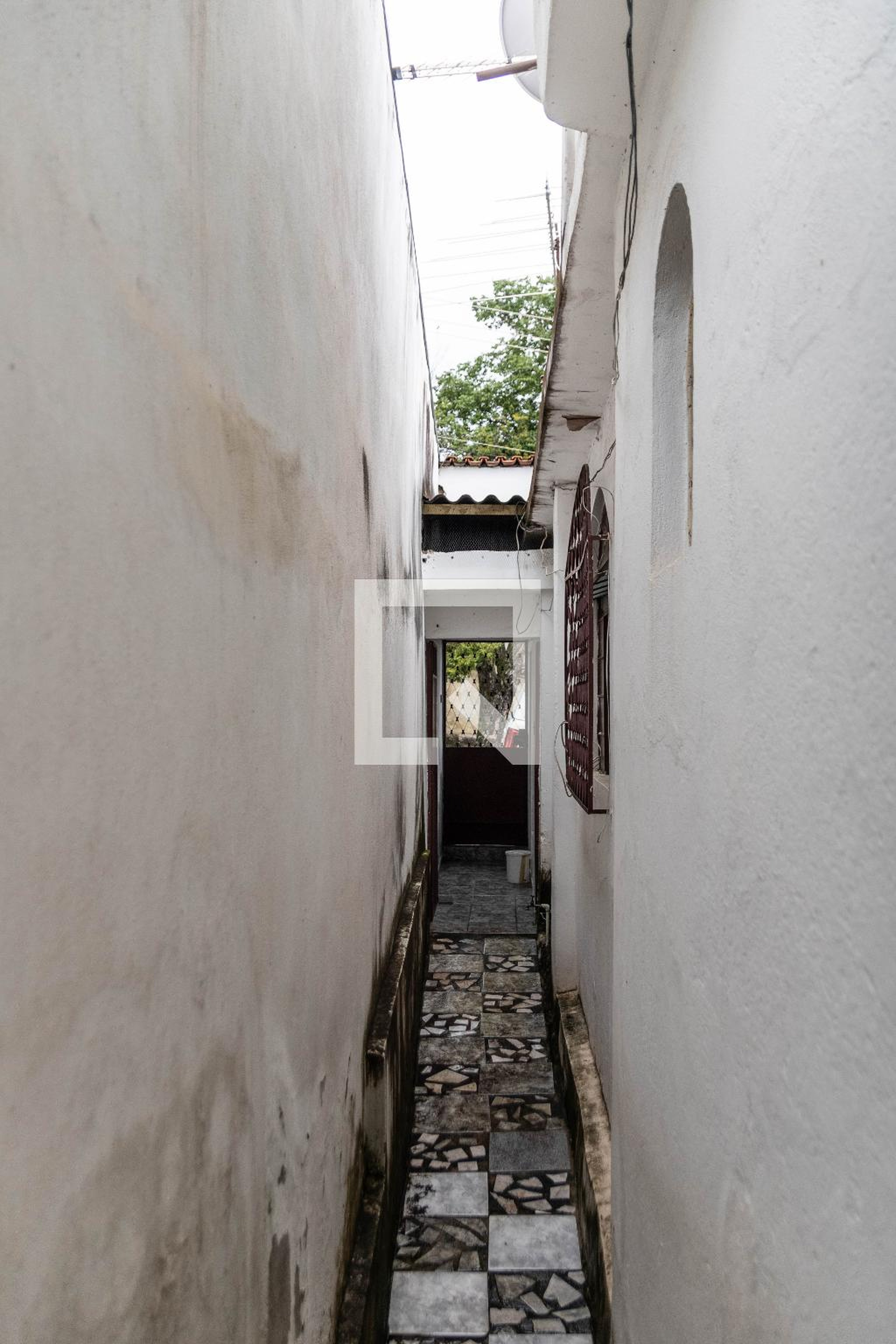 Entrada Condomínio em Rua Mário Soares, 540