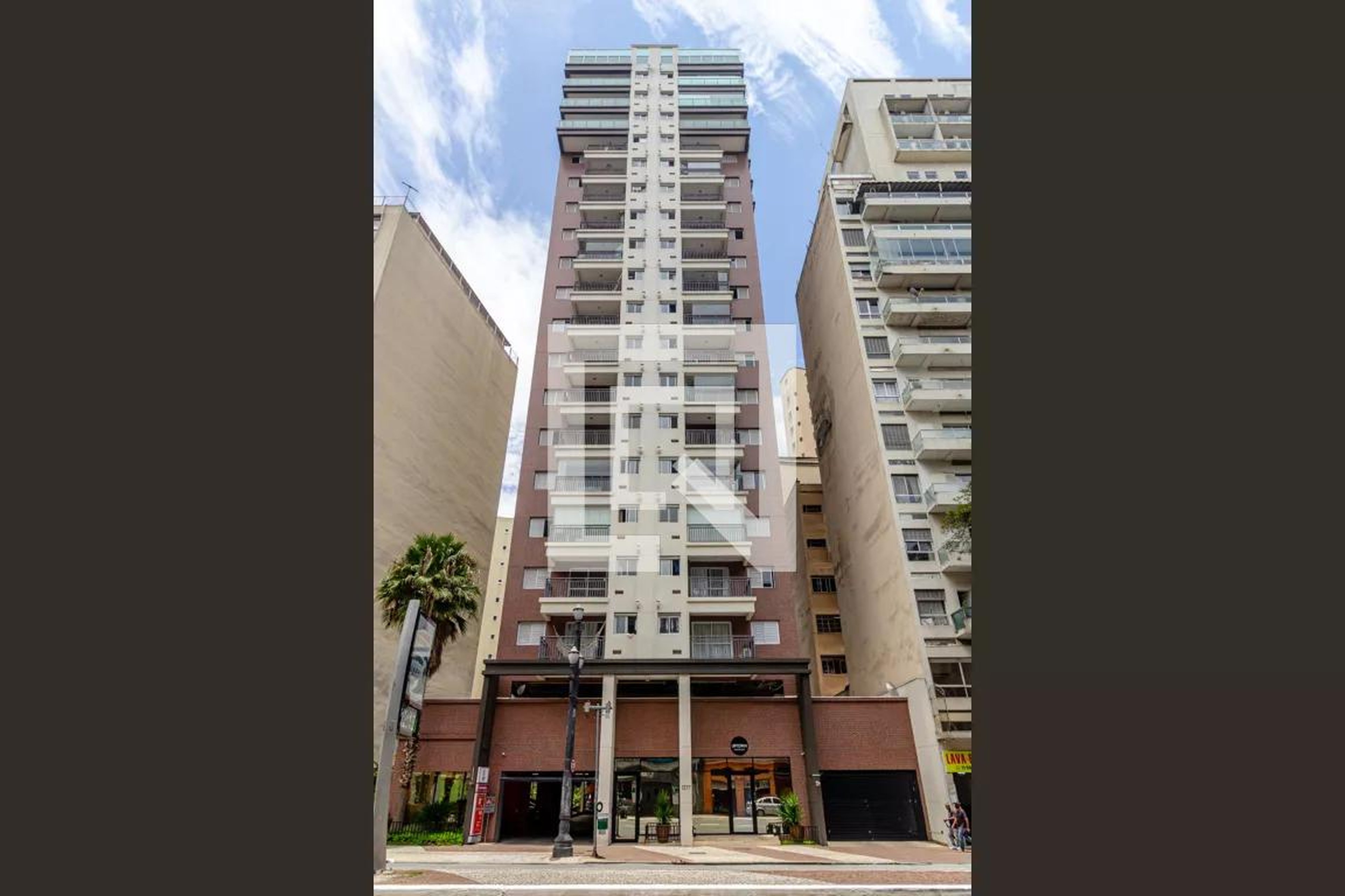 Fachada Condomínio Uptown Arouche