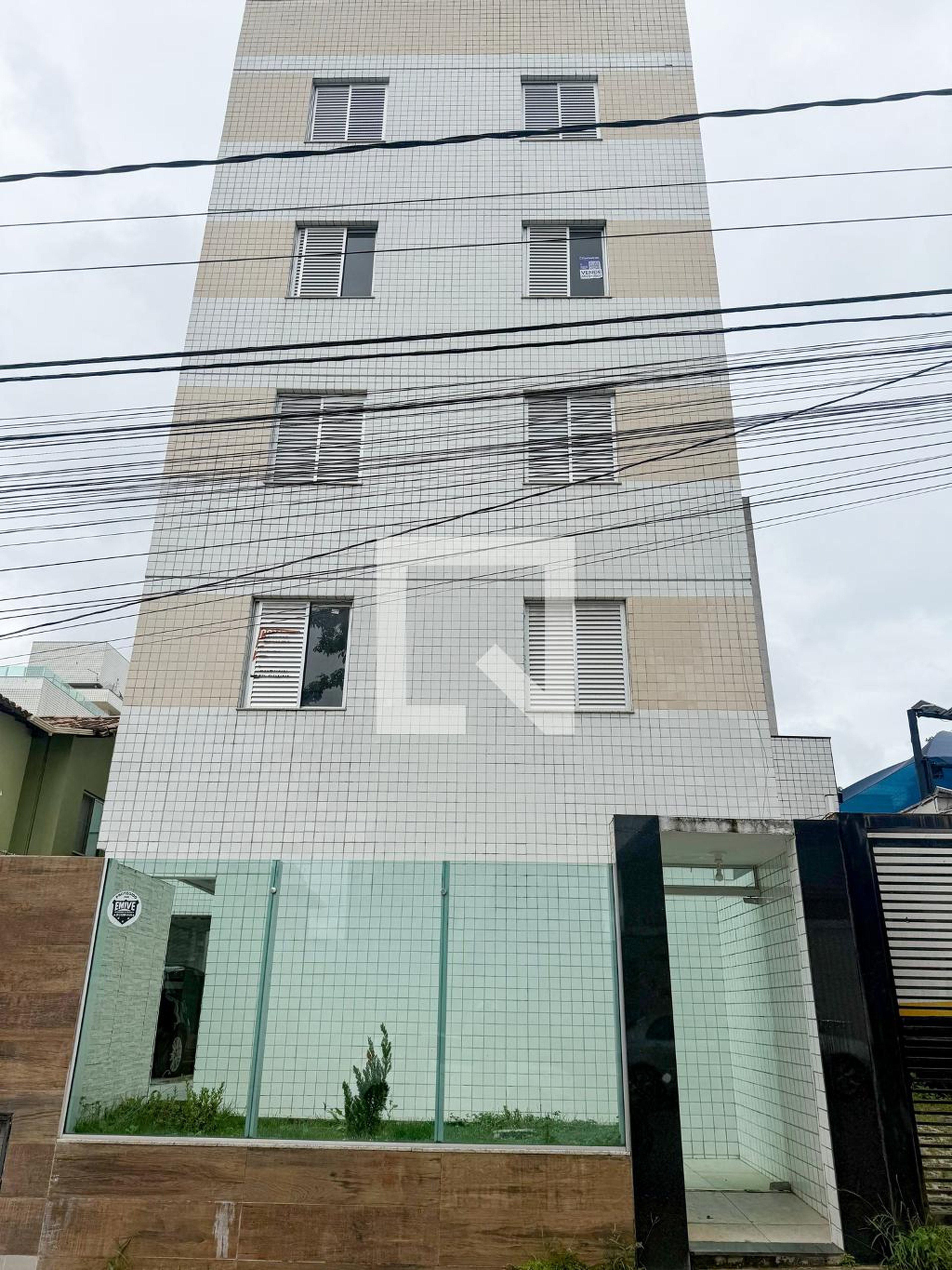 Fachada Condomínio em Alameda dos Cardeais, 75