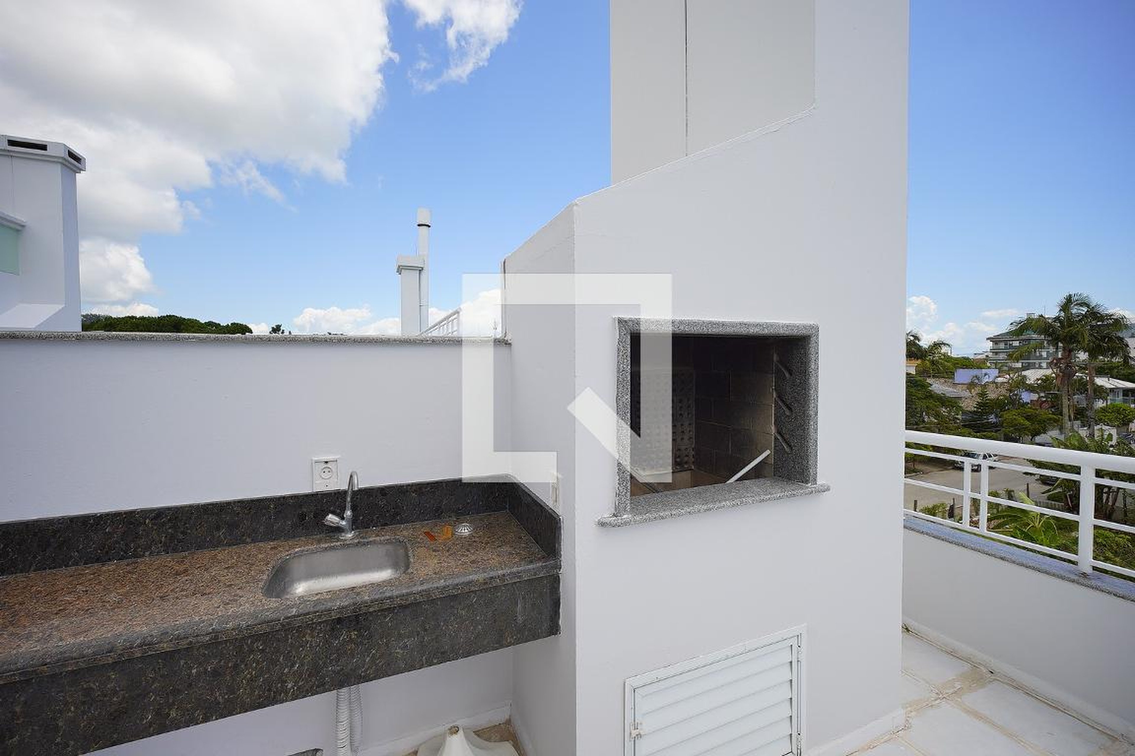 Churrasqueira - Baleia Branca Residencial