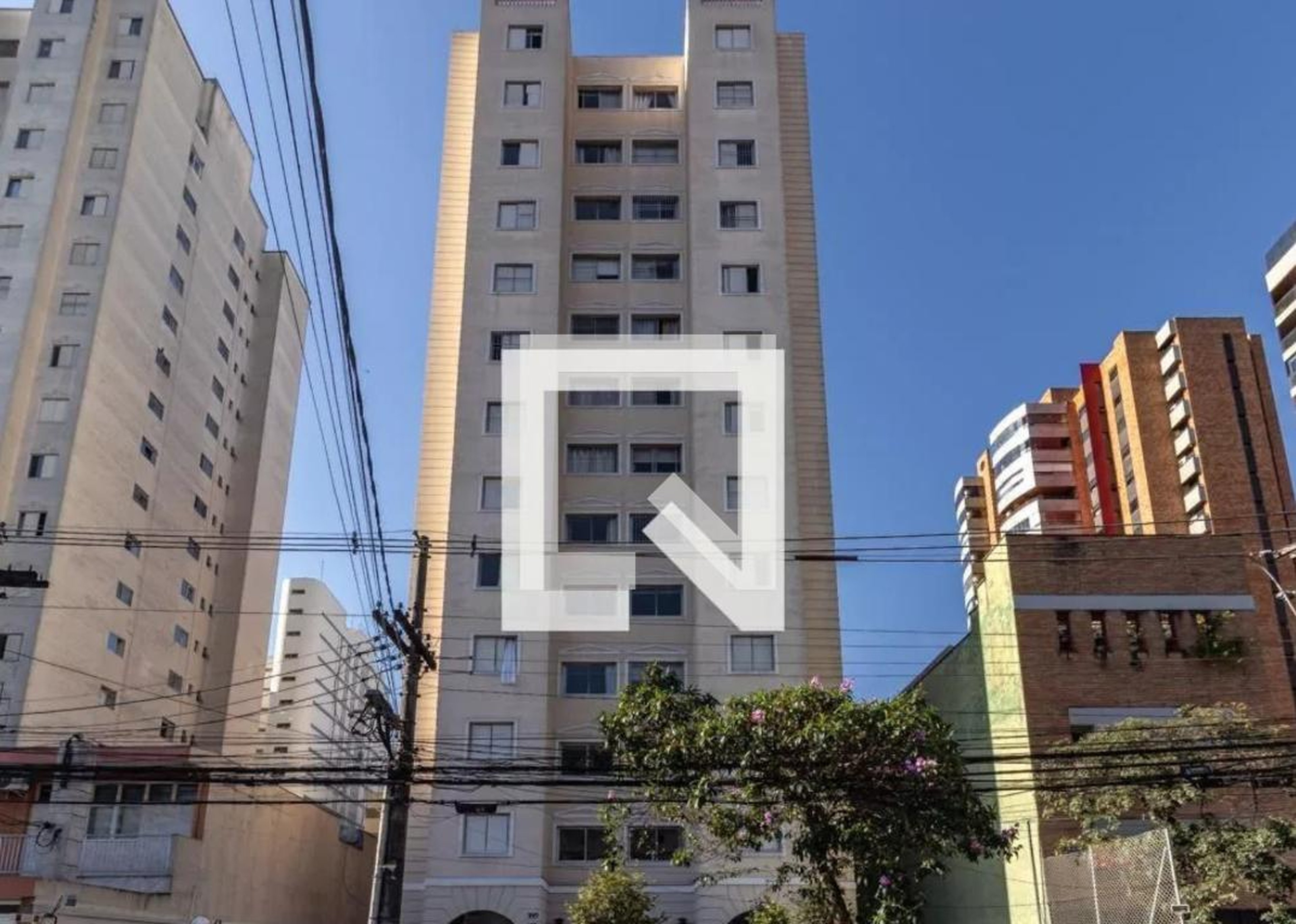 Fachada Condomínio Lancaster Mansion