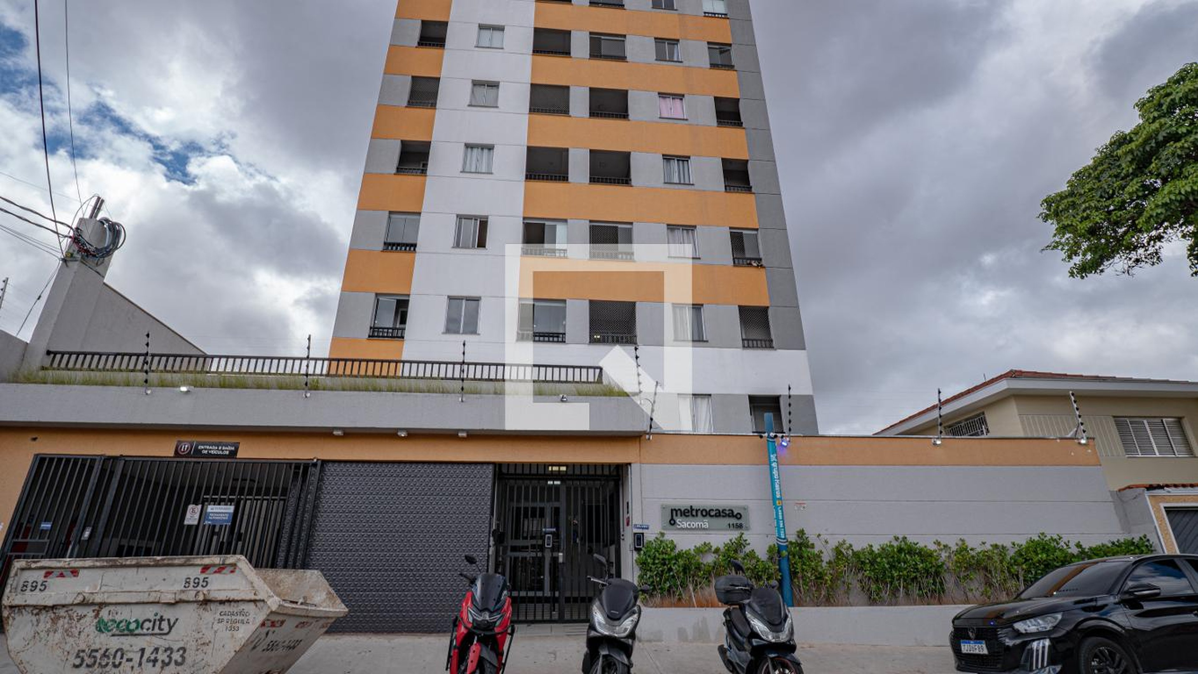 Fachada Condomínio em Rua Marquês de Lages, 1151