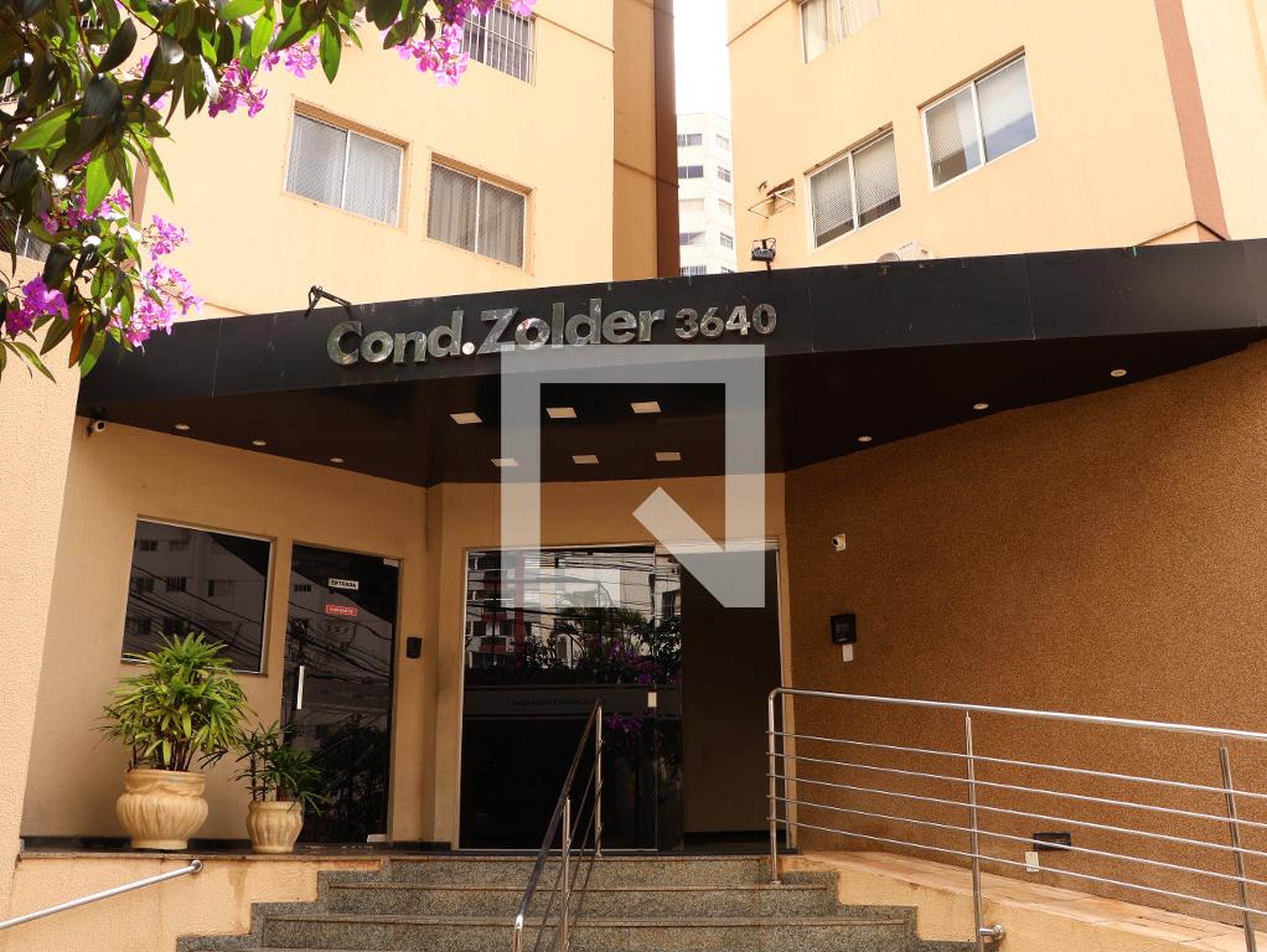 Fachada do Prédio Condomínio em Rua T, 3640