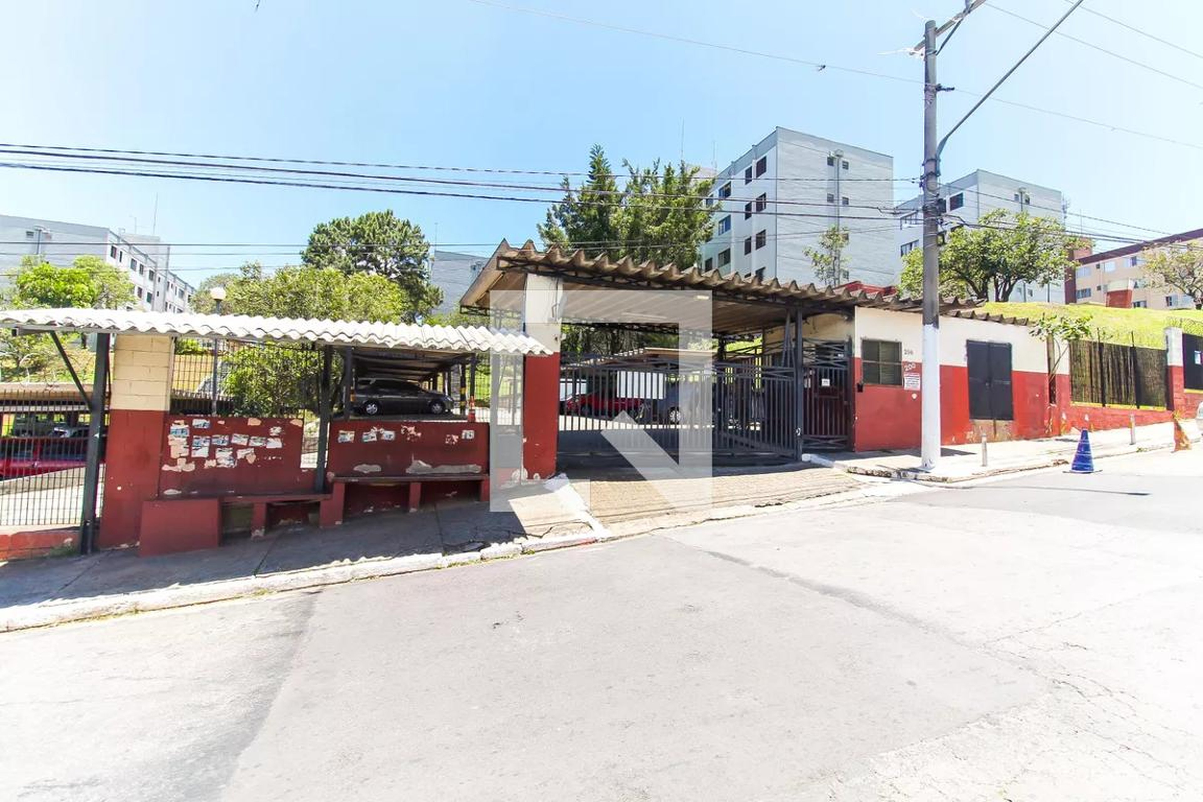 Fachada Condomínio Conjunto Araucárias II-B