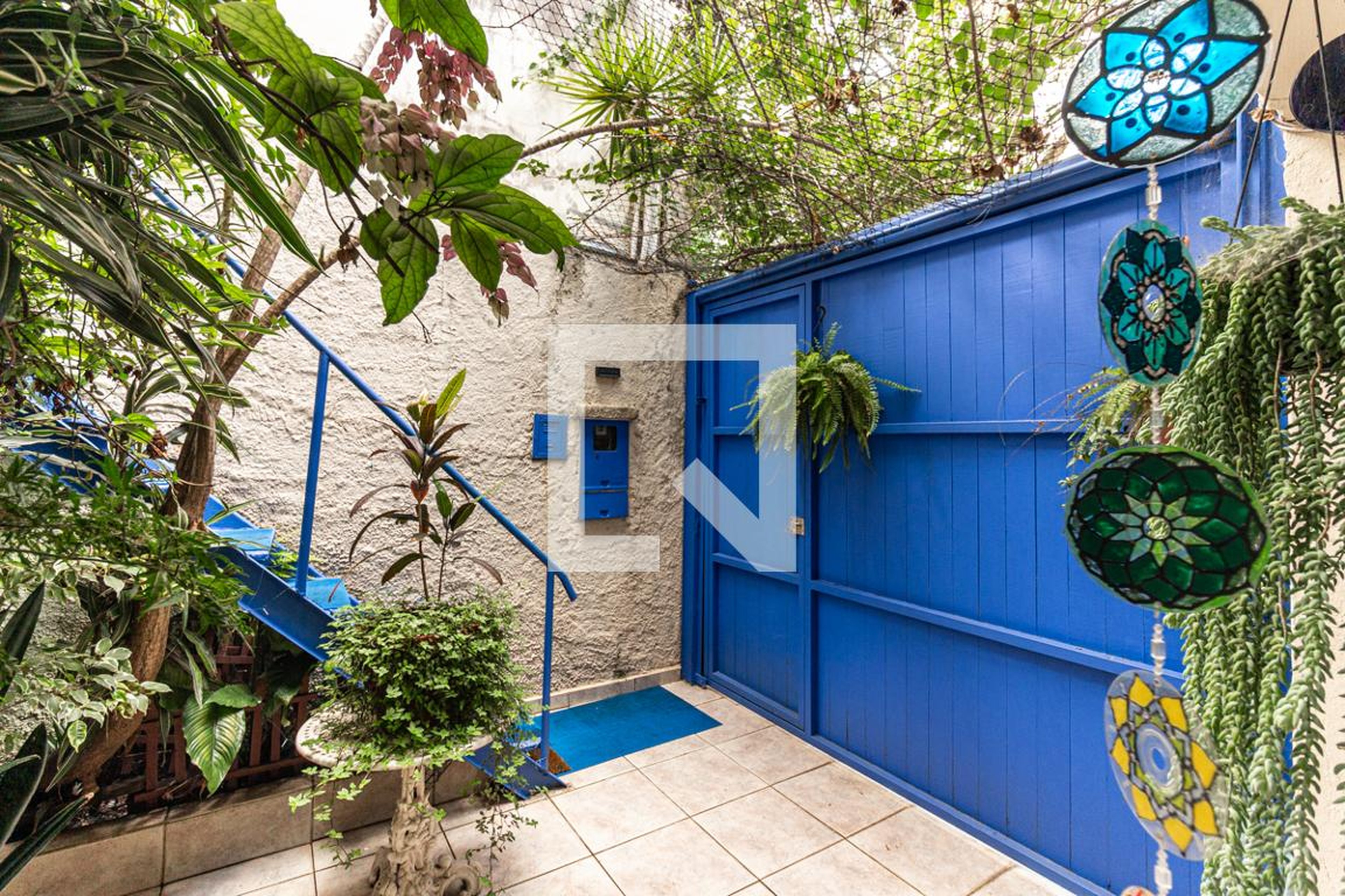 Entrada Condomínio em Rua Inocêncio Unhate, 47