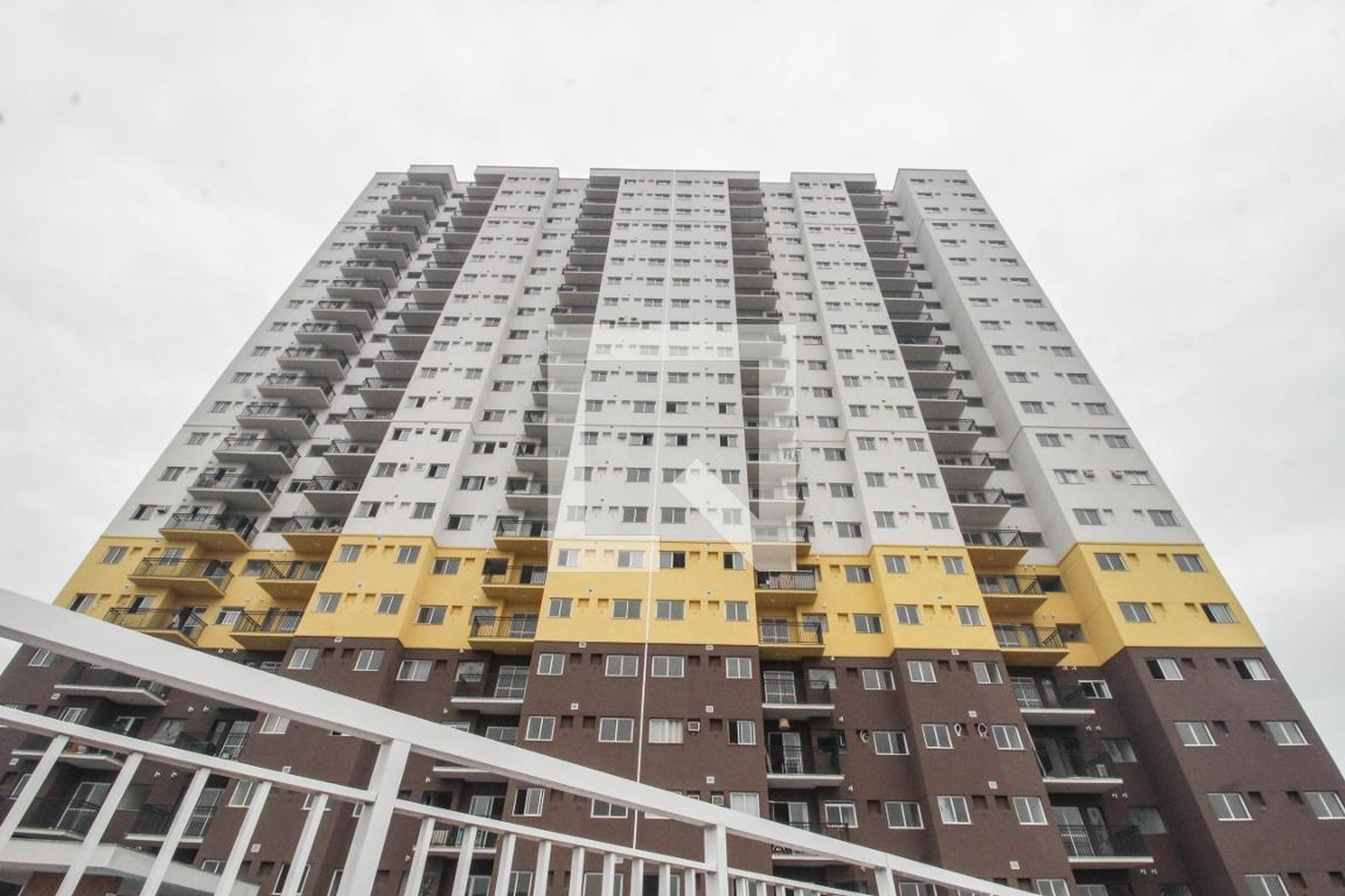 Fachada do Prédio Condomínio em Virgínia Lemos de Azevedo, 55