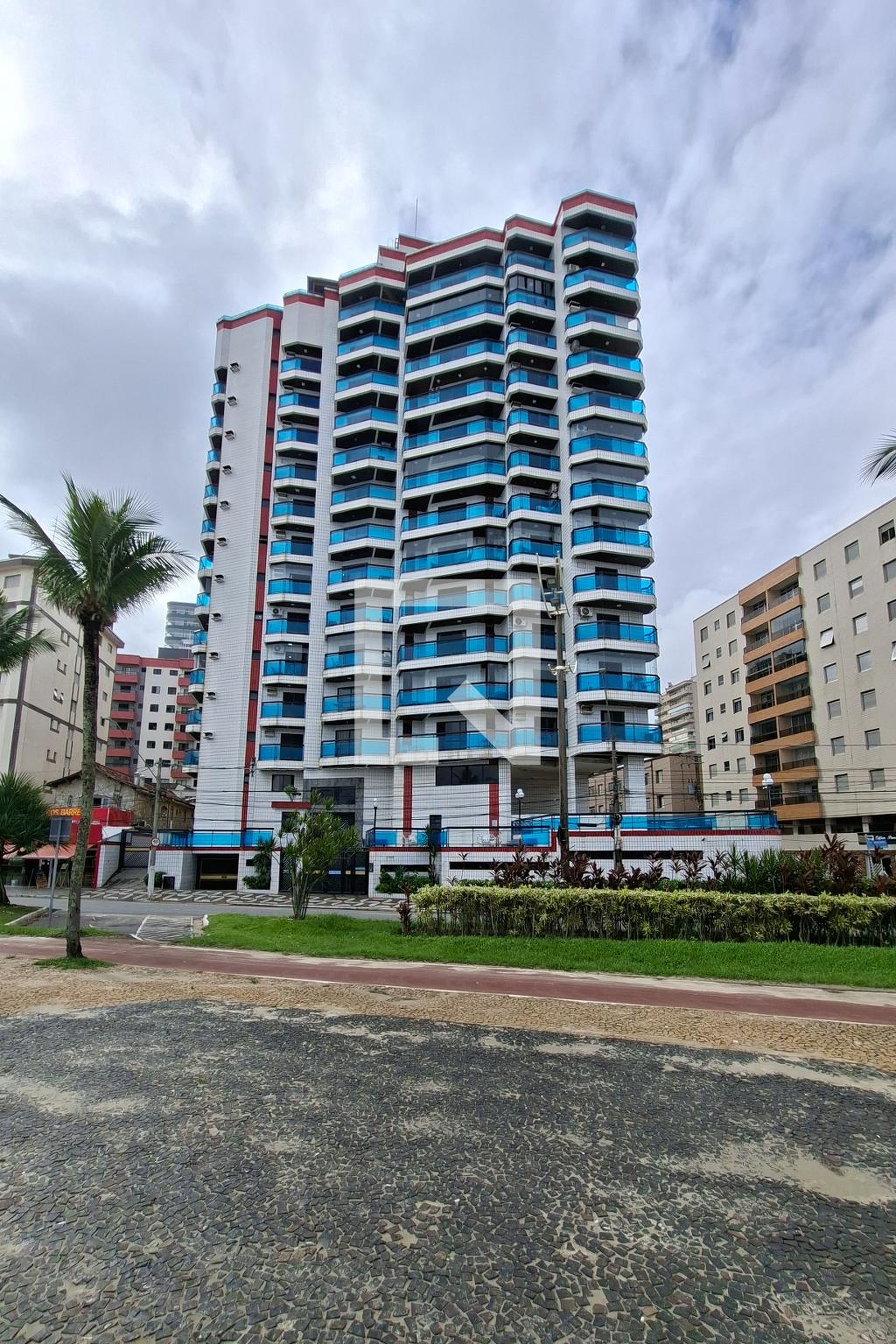 Fachada do Prédio Condomínio Alvorada Tower