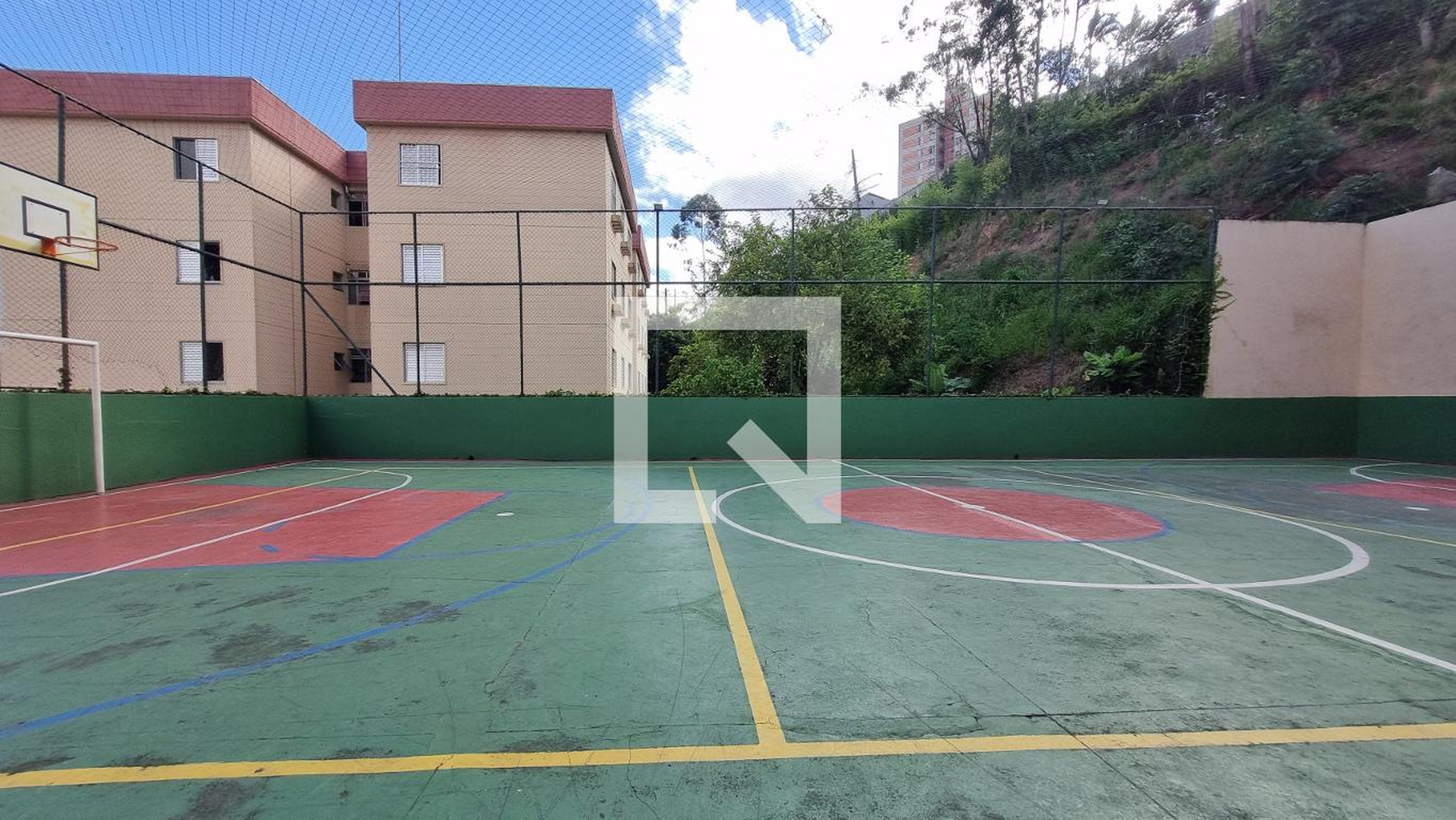 Quadra Esportiva - California