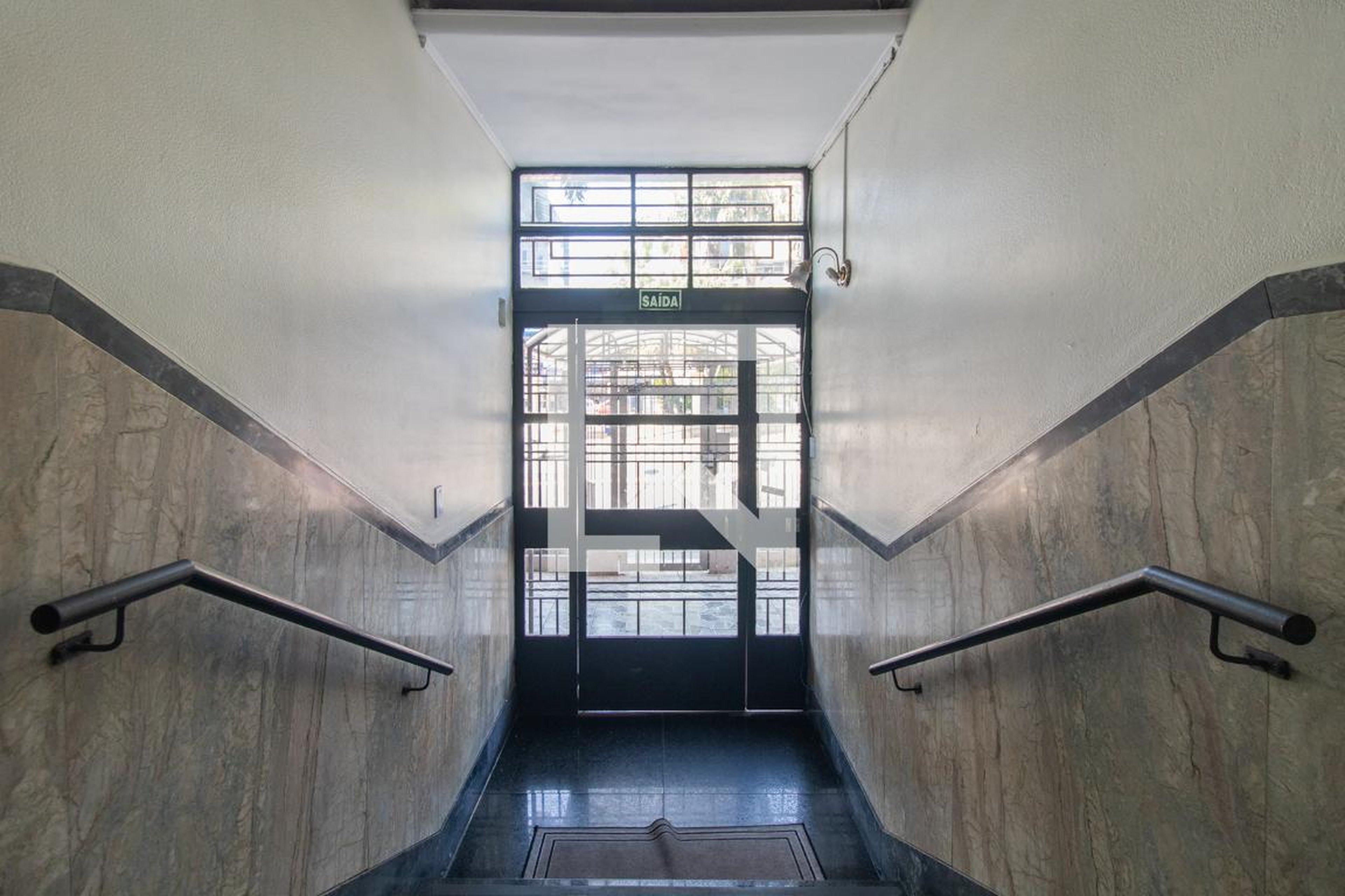 Entrada - Edifício Terra Lopes