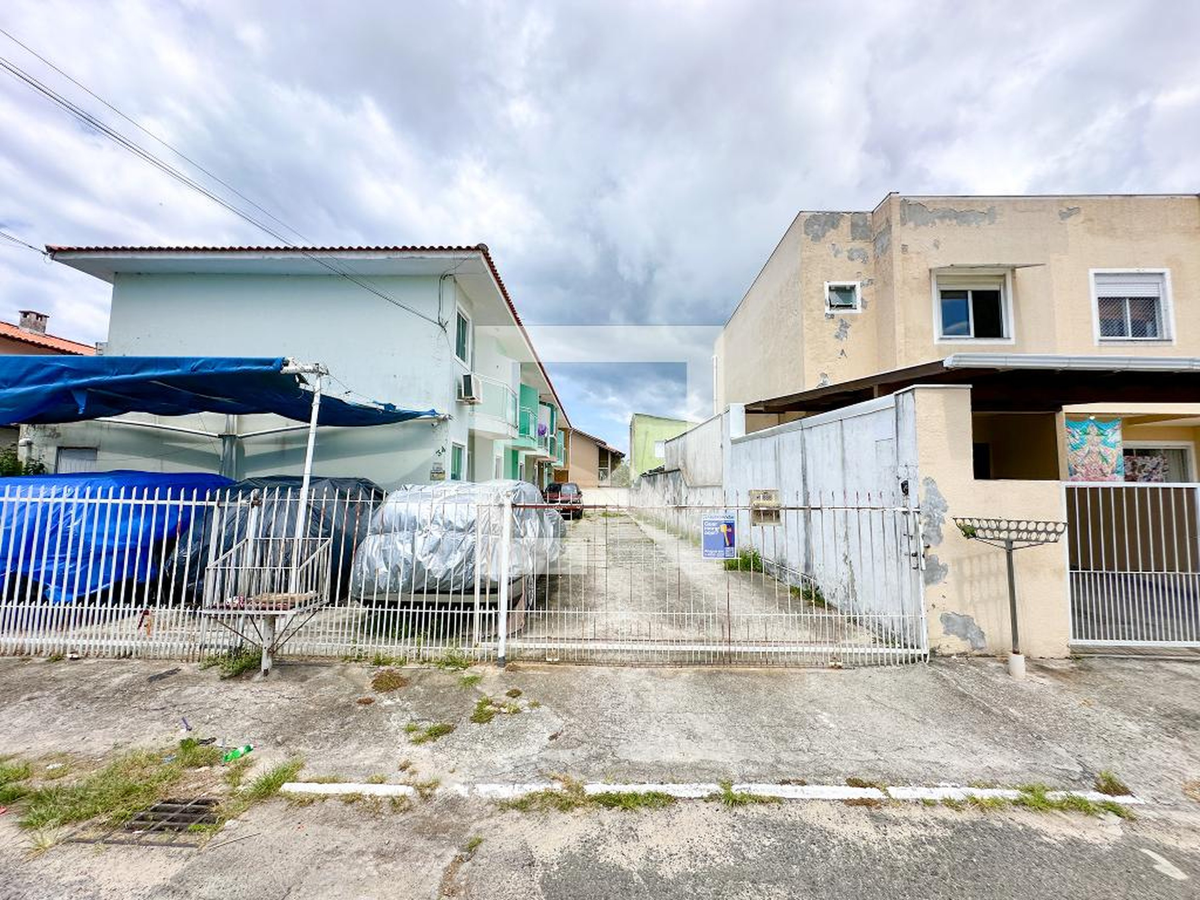 Fachada Condomínio em Servidão do Jornalista, 34