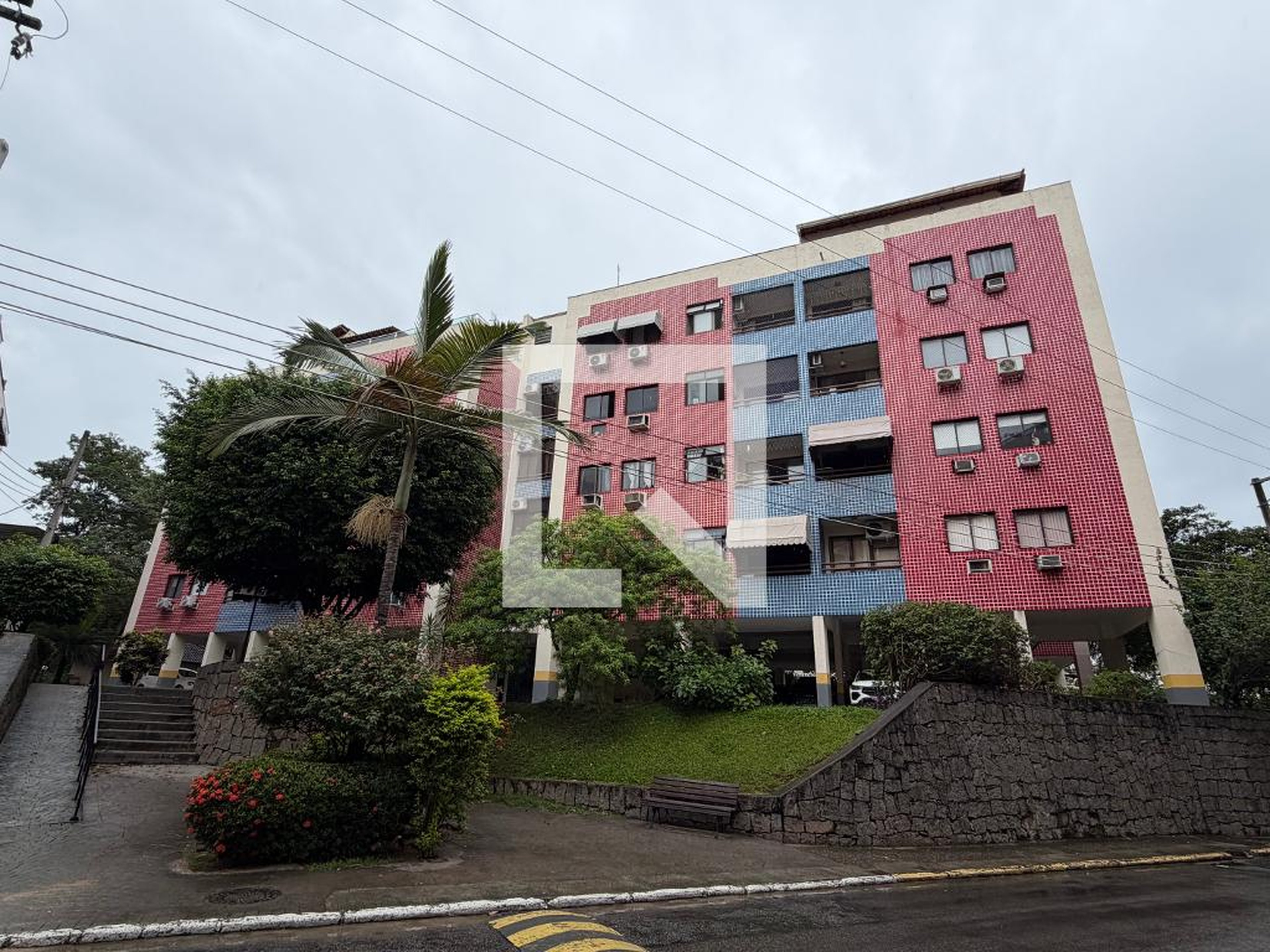 Fachada Condomínio Rainbow Park